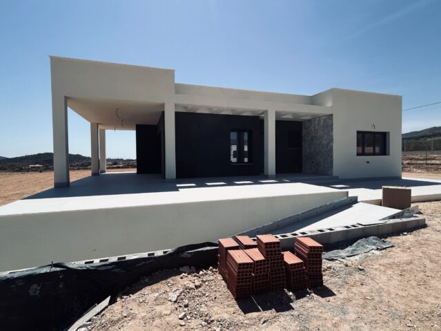 Resale - 3 Bedroom 2 Bathroom Villa in Macisvenda -  - Murcia