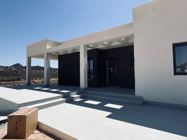 Resale - 3 Bedroom 2 Bathroom Villa in Macisvenda -  - Murcia