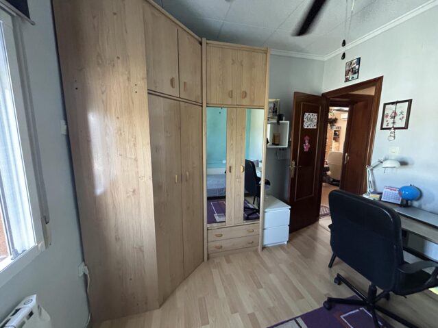 Resale - 5 Bedroom 3 Bathroom Apartment in Albatera -  - Alicante