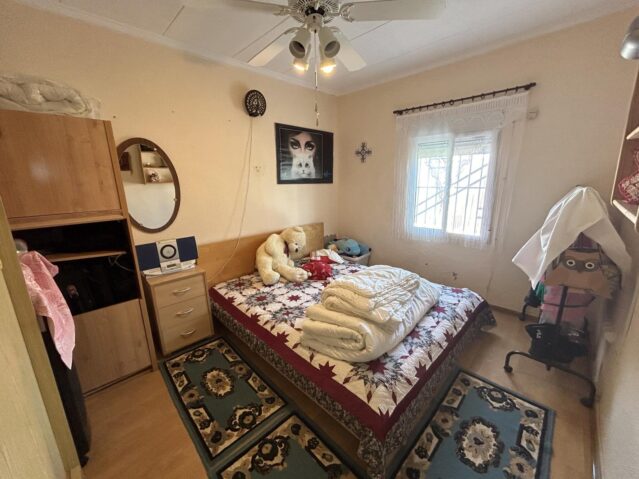 Resale - 5 Bedroom 3 Bathroom Apartment in Albatera -  - Alicante