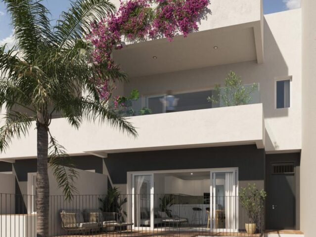 Resale - 3 Bedroom 3 Bathroom Townhouse in Monforte del Cid -  - Alicante