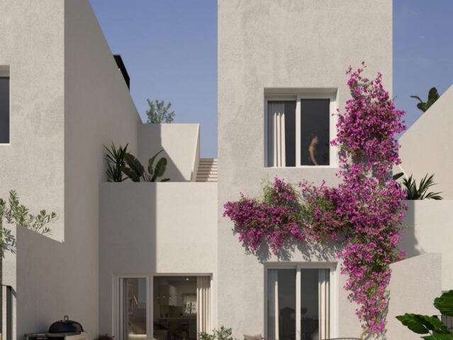 Resale - 3 Bedroom 3 Bathroom Townhouse in Monforte del Cid -  - Alicante