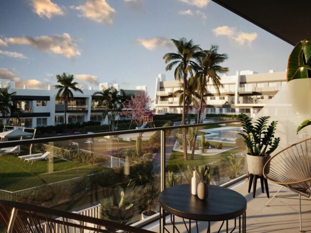 Resale - 3 Bedroom 2 Bathroom Apartment in Gran Alacant -  - Alicante
