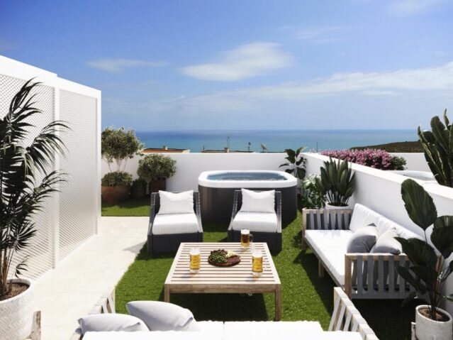 Resale - 3 Bedroom 2 Bathroom Apartment in Gran Alacant -  - Alicante