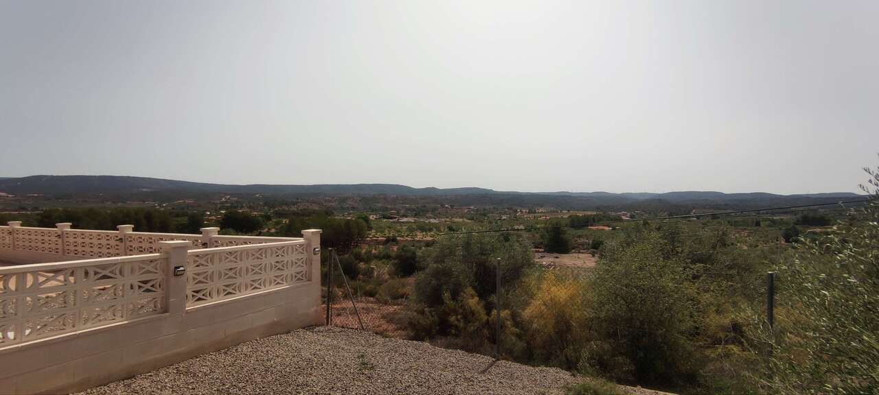 Resale - 9 Bedroom 6 Bathroom Commercial in Ayora - , Ayora, Valencia, Spain - Valencia