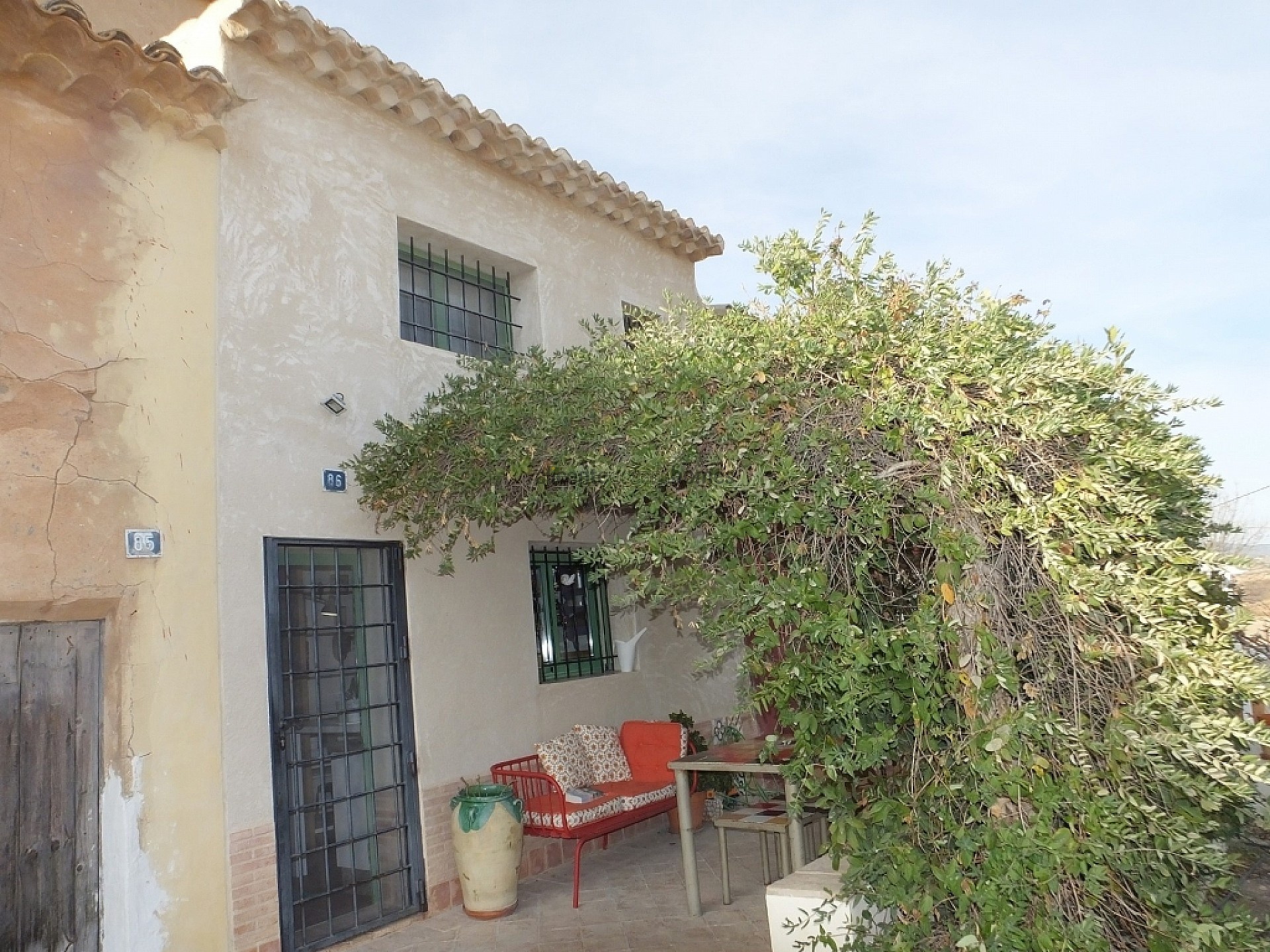 Resale - 3 Bedroom 2 Bathroom Country house in Pinoso -  - Alicante