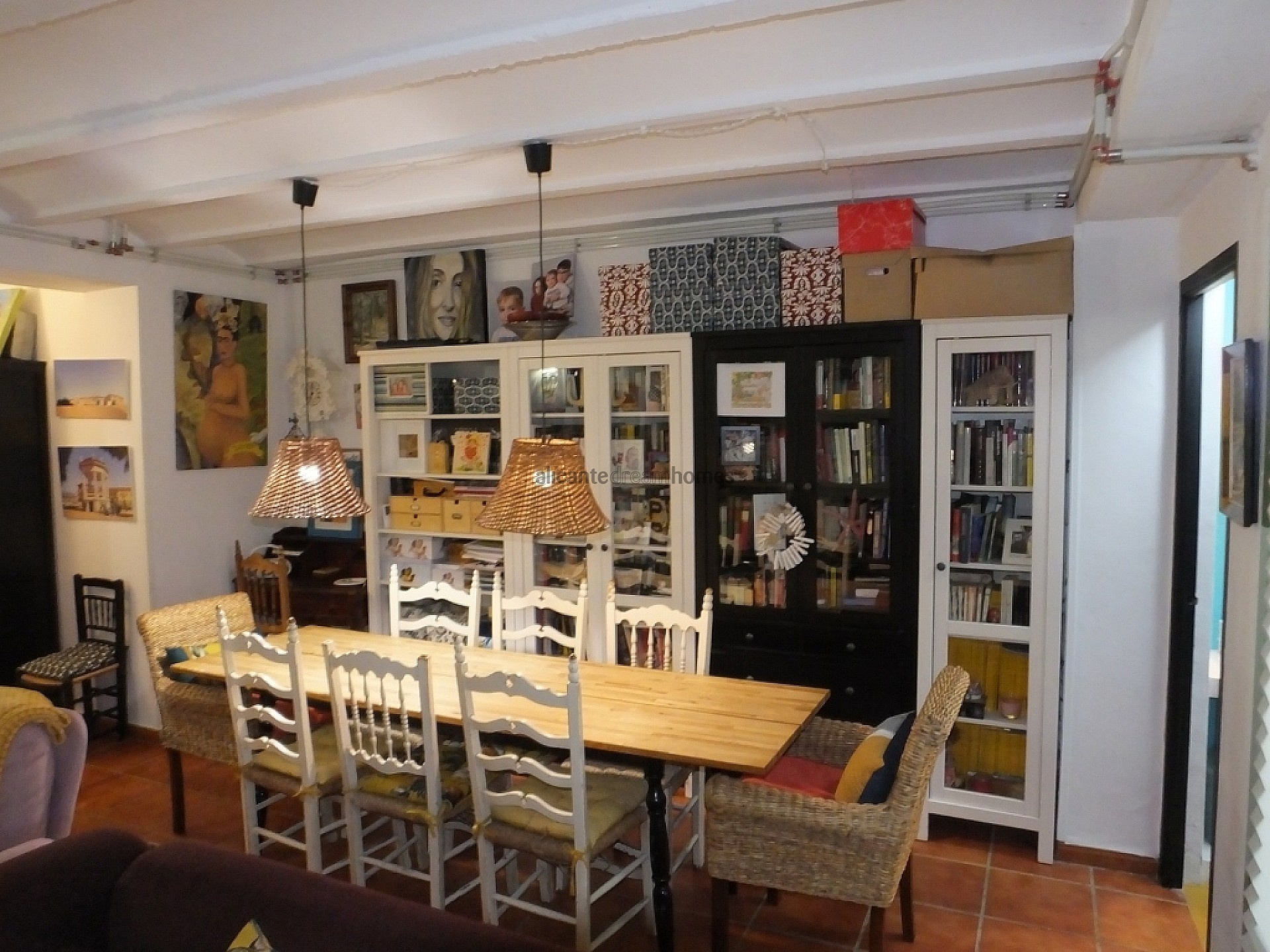 Resale - 3 Bedroom 2 Bathroom Country house in Pinoso -  - Alicante