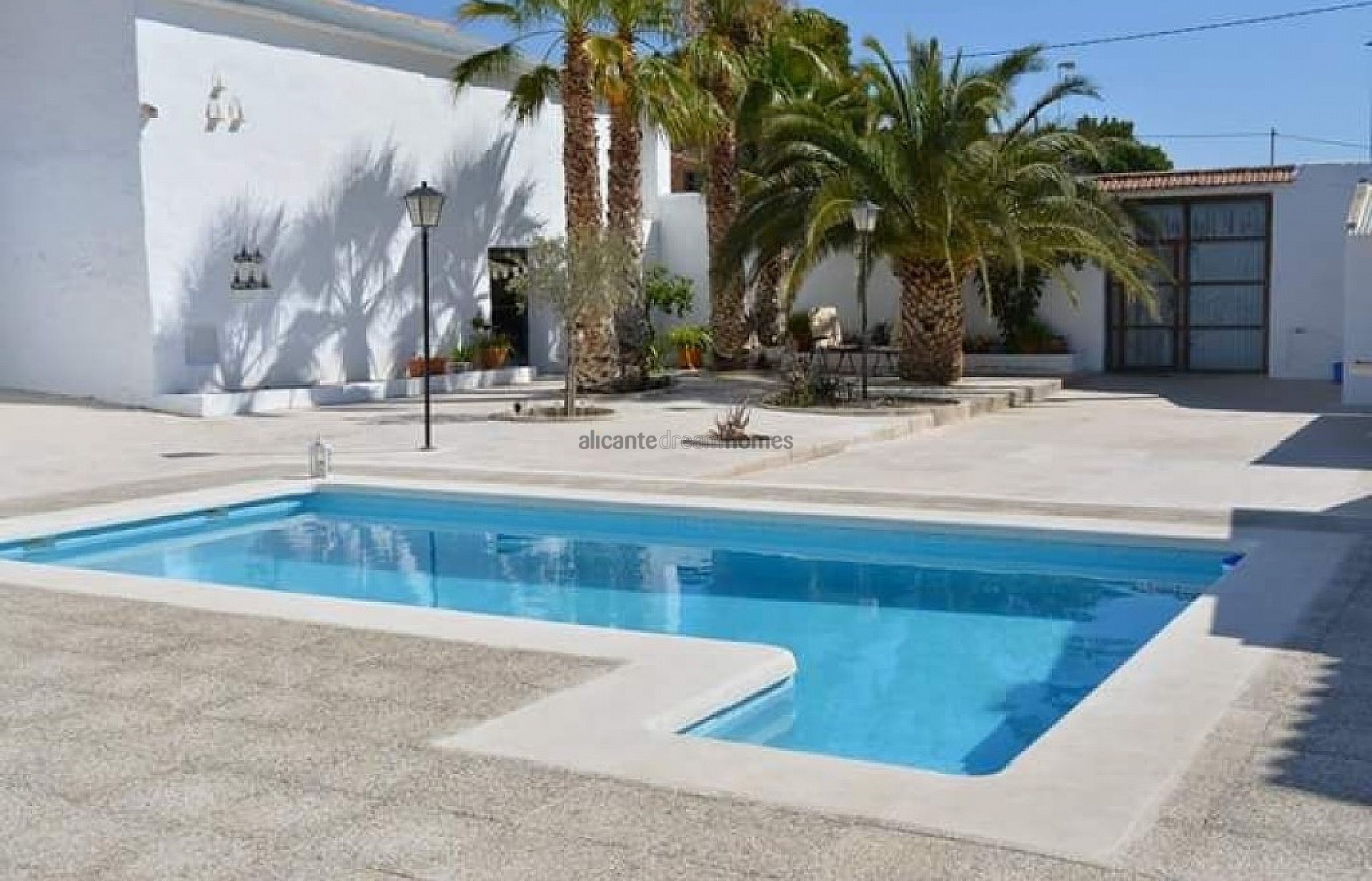Sold - 5 Bedroom 2 Bathroom Townhouse in Torre Del Rico -  - Murcia