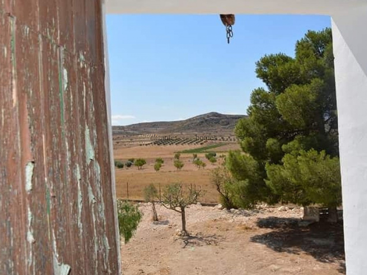 5 Bedroom 2 Bathroom Townhouse in Torre Del Rico