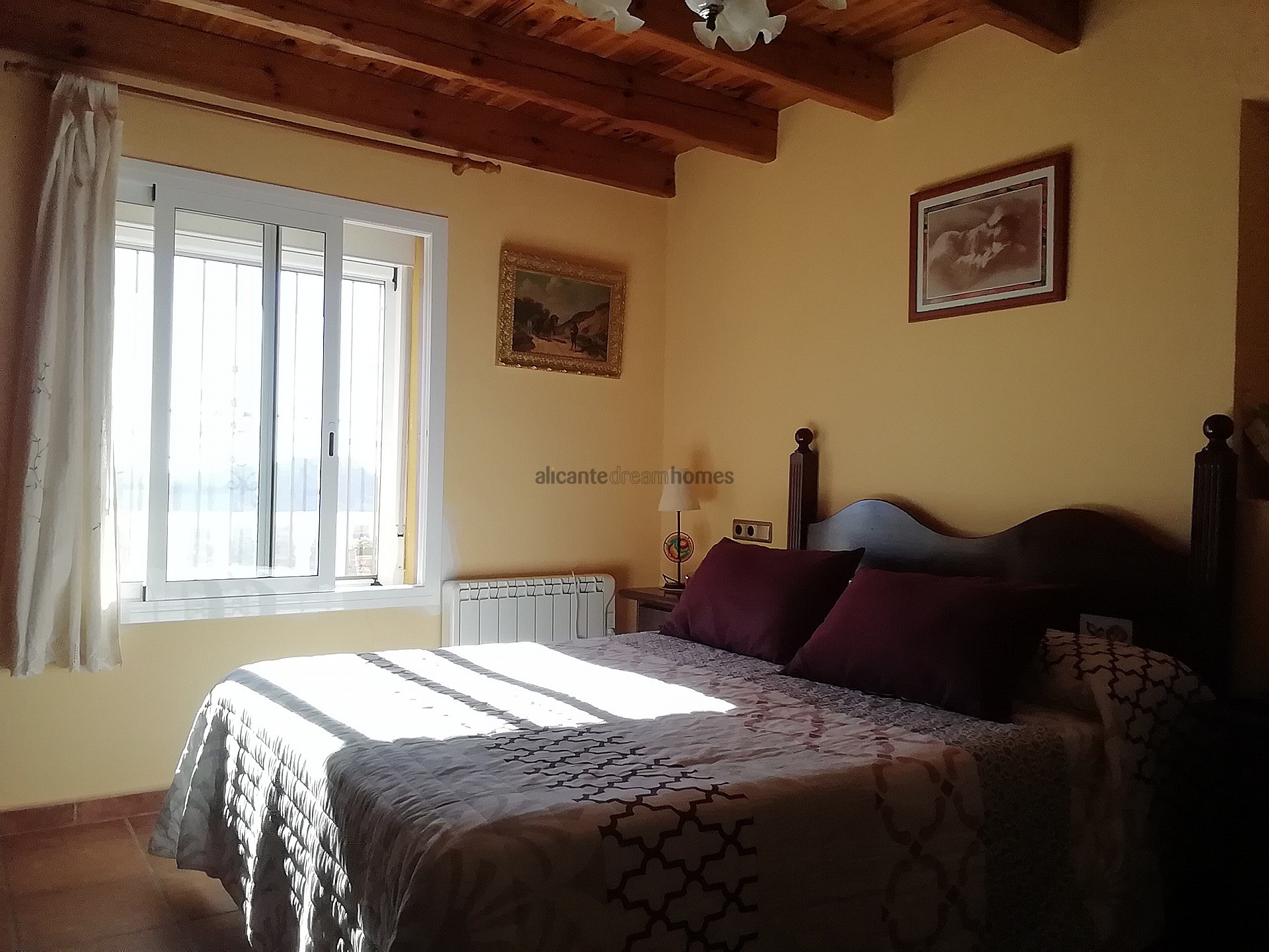 Resale - 5 Bedroom 2 Bathroom Villa in Fortuna -  - Murcia