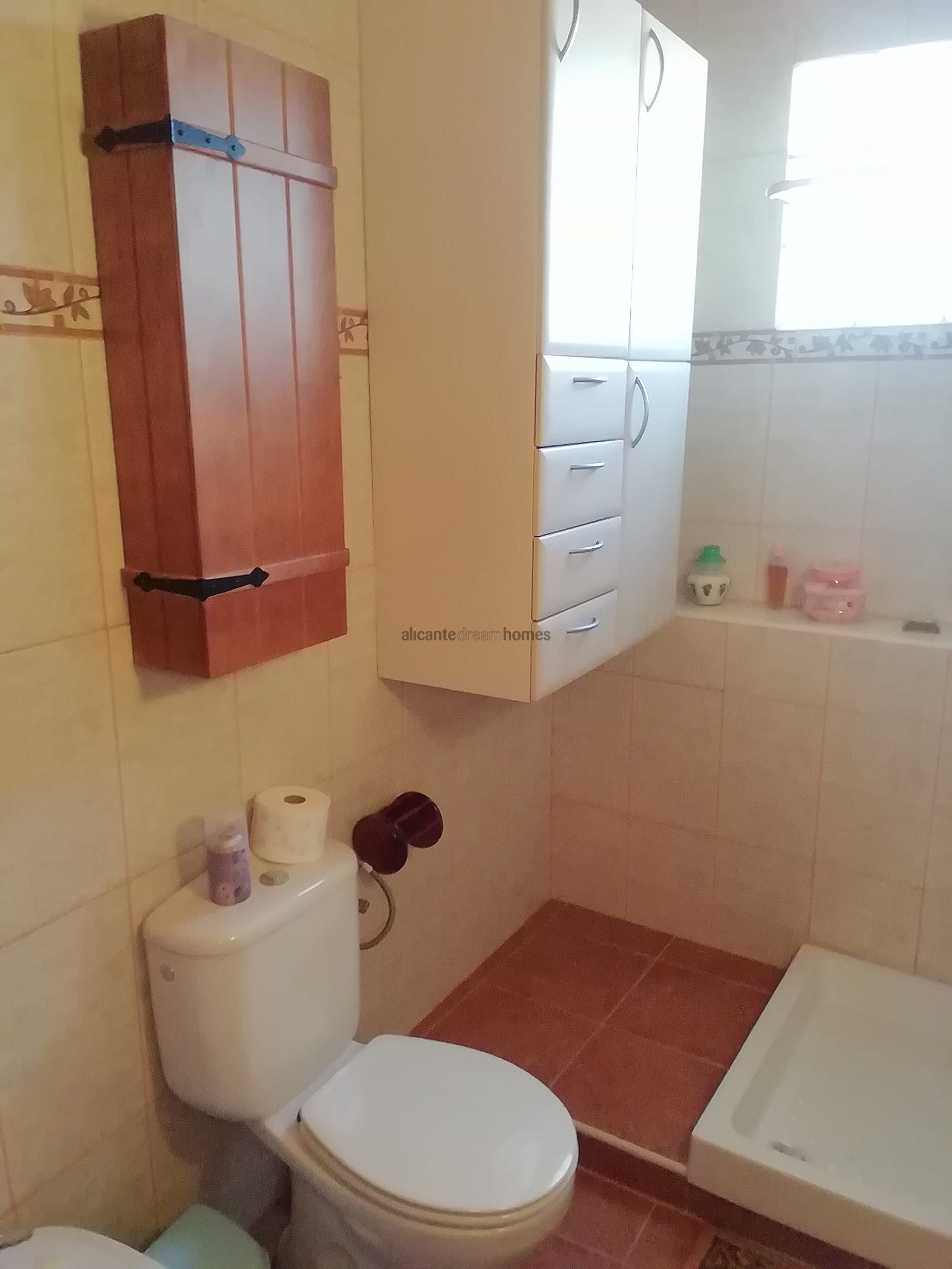 Resale - 5 Bedroom 2 Bathroom Villa in Fortuna -  - Murcia