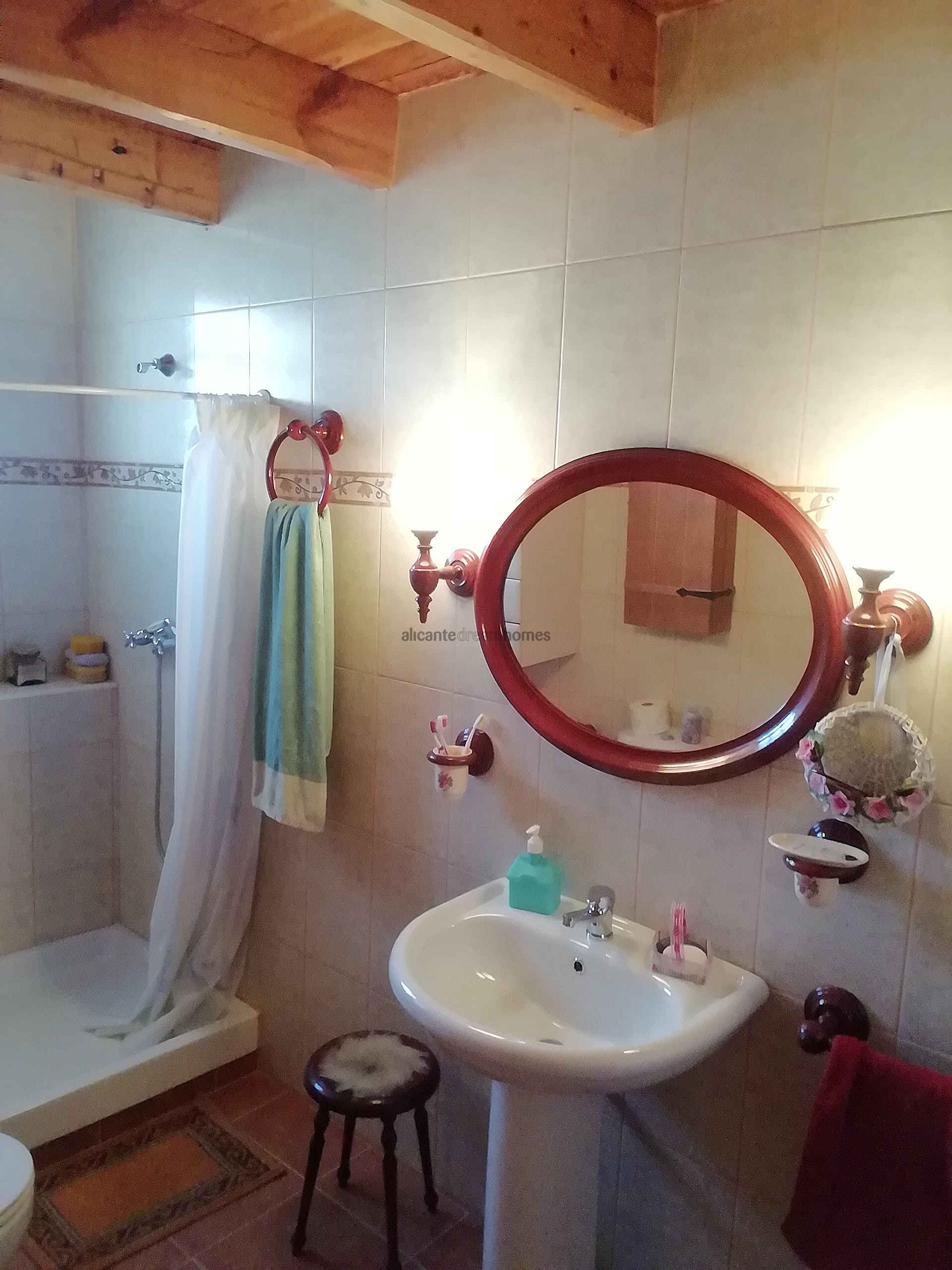 Resale - 5 Bedroom 2 Bathroom Villa in Fortuna -  - Murcia