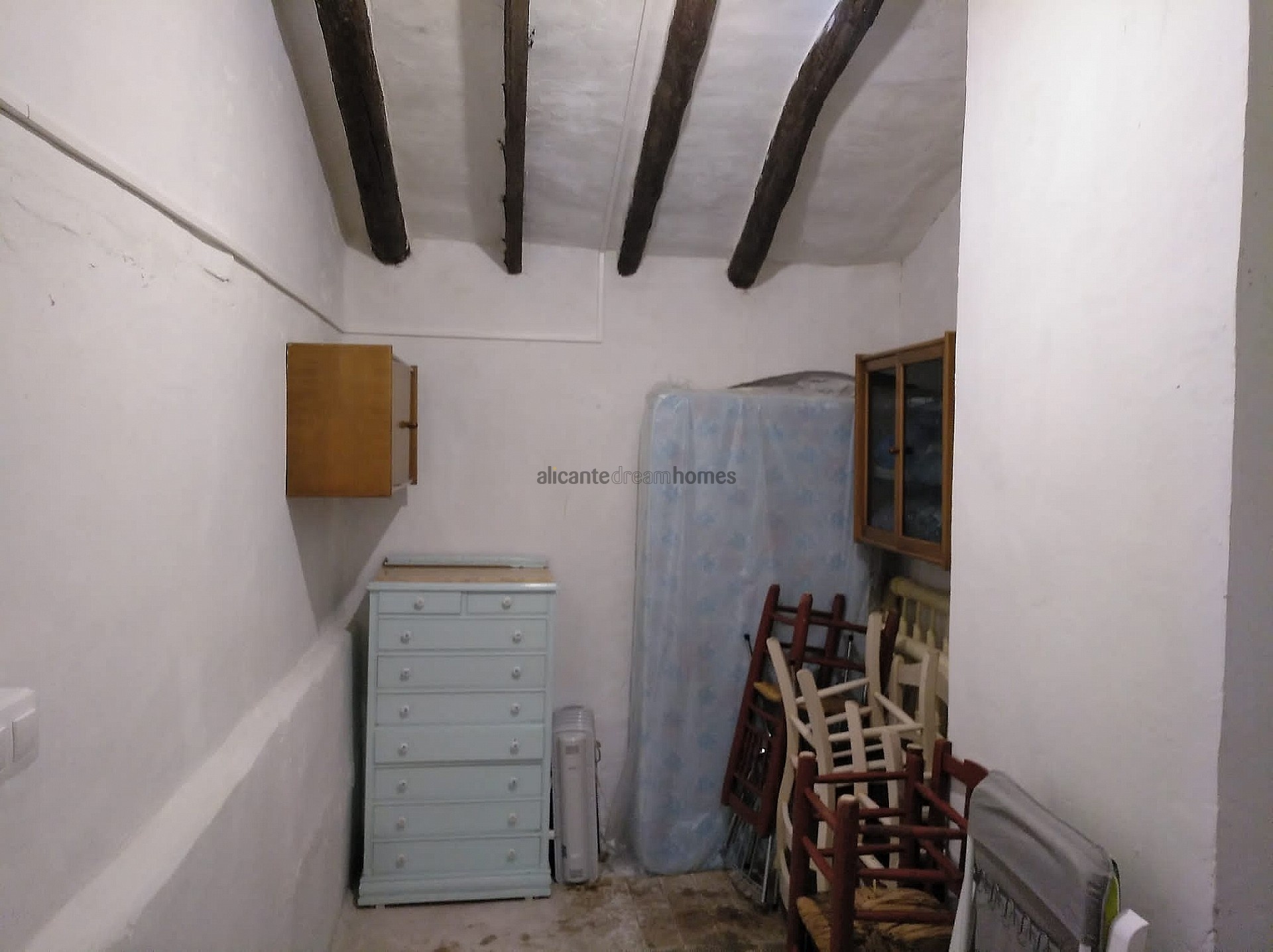 Resale - 3 Bedroom 1 Bathroom Country house in Yecla -  - Murcia