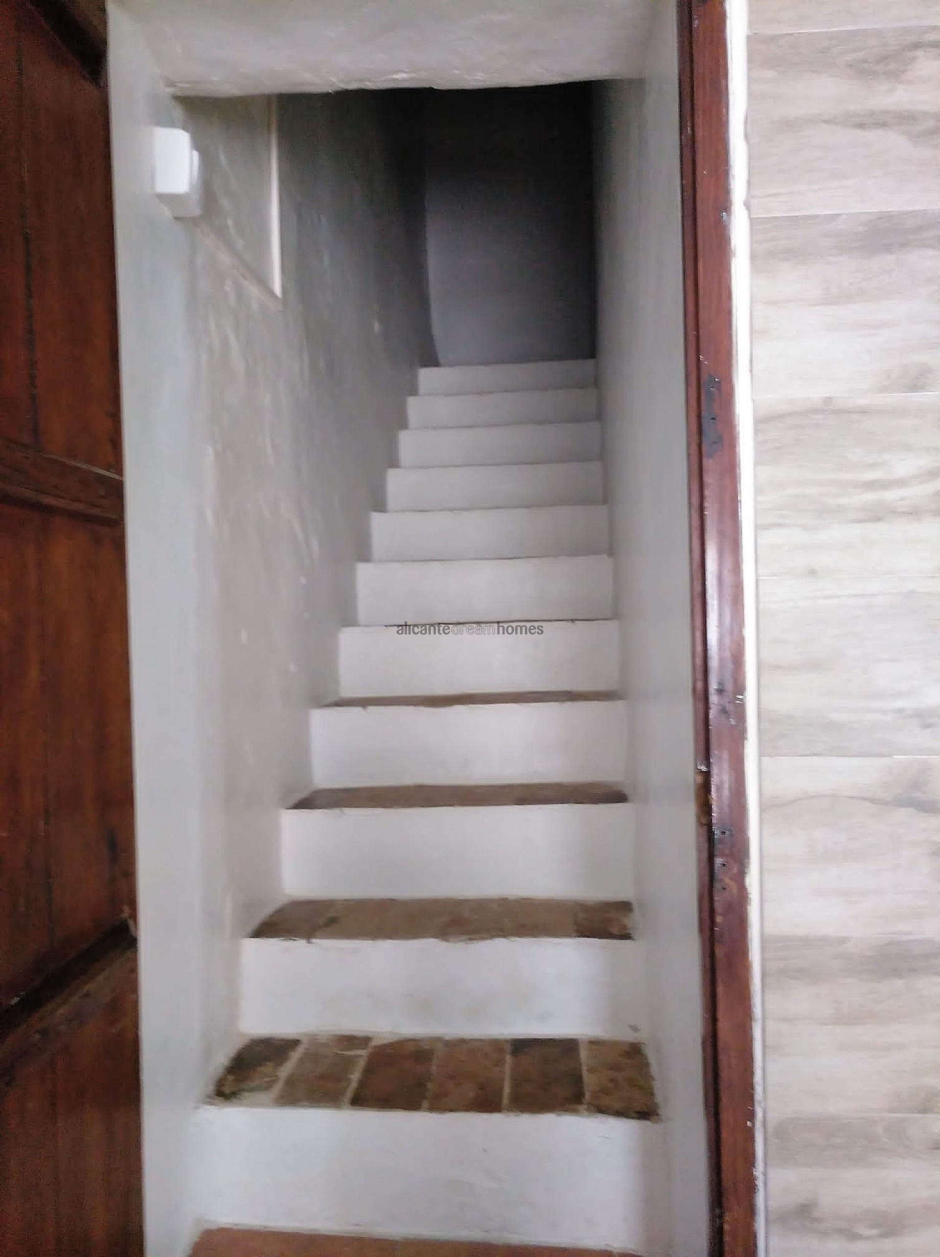 Resale - 3 Bedroom 1 Bathroom Country house in Yecla -  - Murcia