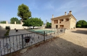 3-6716/5127, 5 Bedroom 3 Bathroom Villa in Villena
