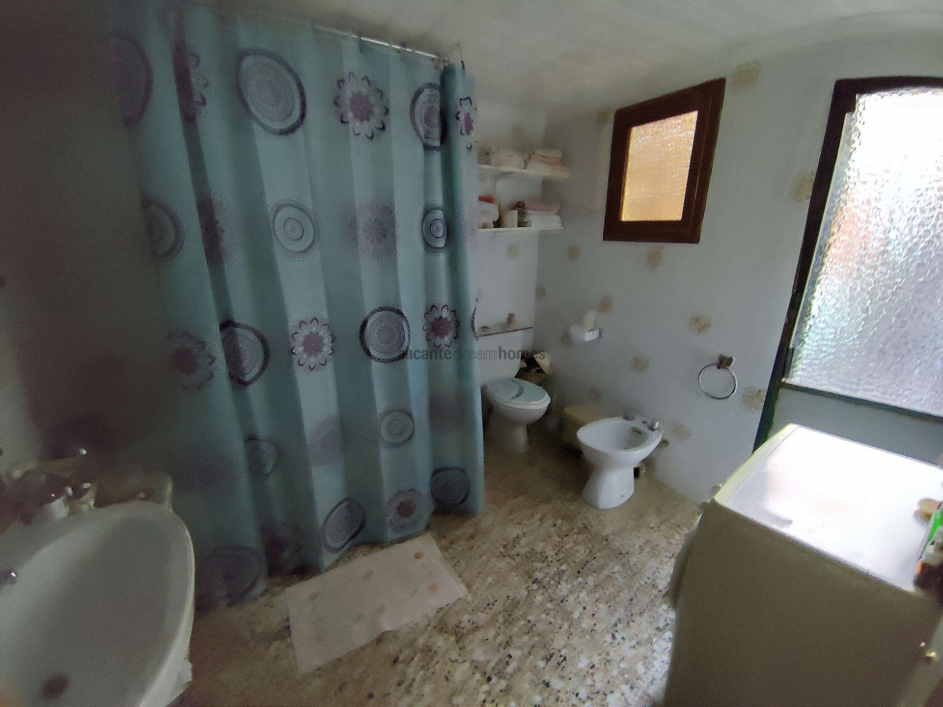 Resale - 5 Bedroom 1 Bathroom Country house in Monóvar -  - Alicante
