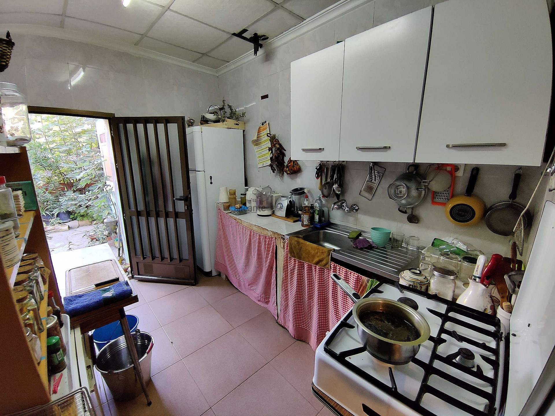 Resale - 5 Bedroom 1 Bathroom Country house in Monóvar -  - Alicante