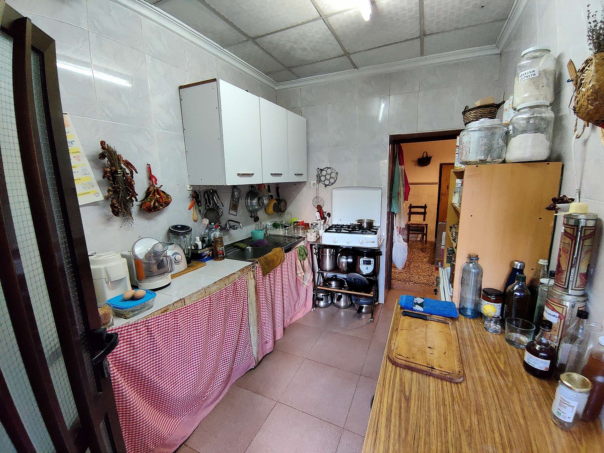 Resale - 5 Bedroom 1 Bathroom Country house in Monóvar -  - Alicante