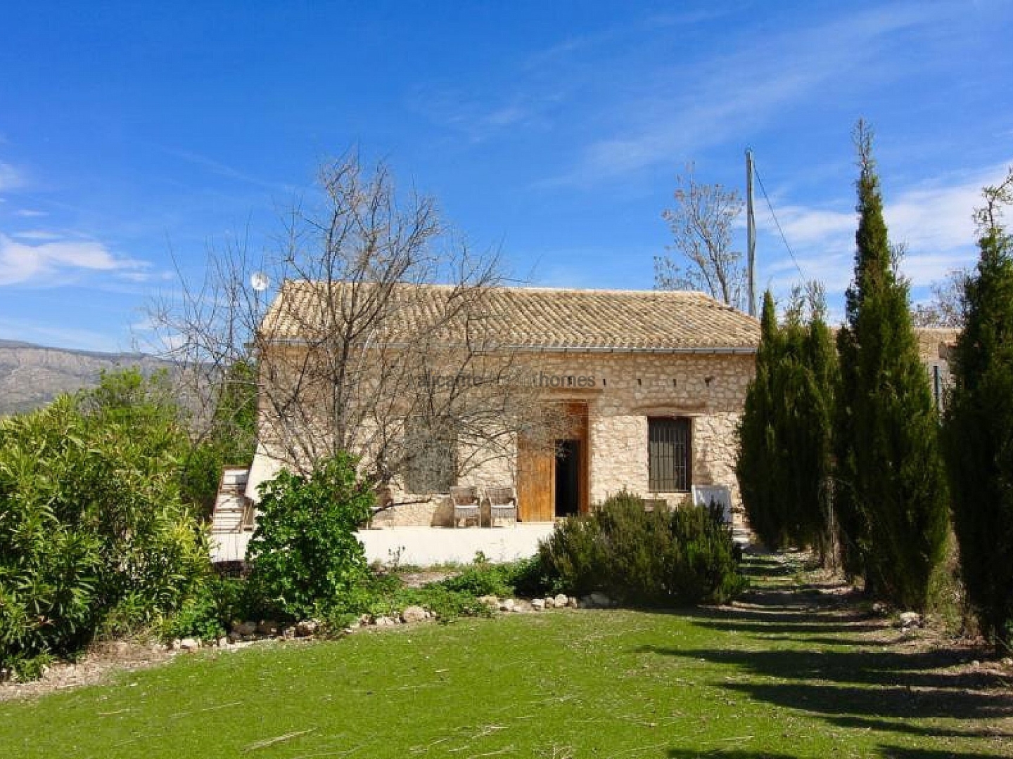 5 Bedroom 3 Bathroom Finca in Torre Del Rico