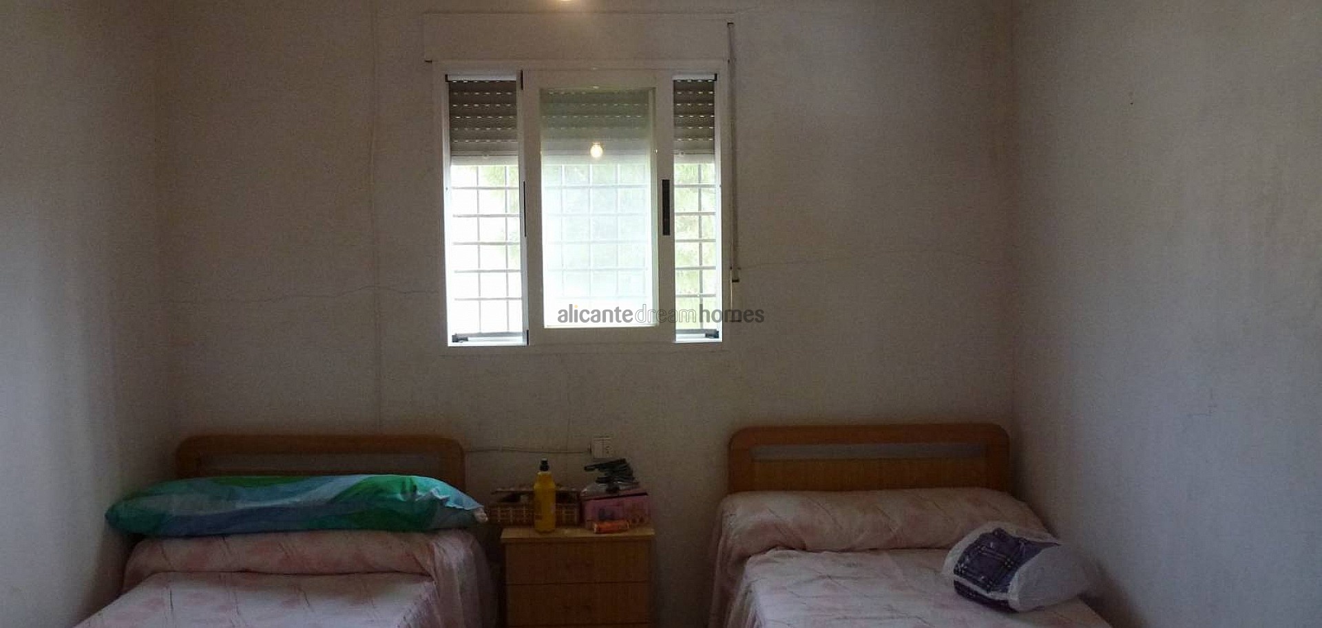 Resale - 3 Bedroom 1 Bathroom Cave House in Abanilla -  - Murcia