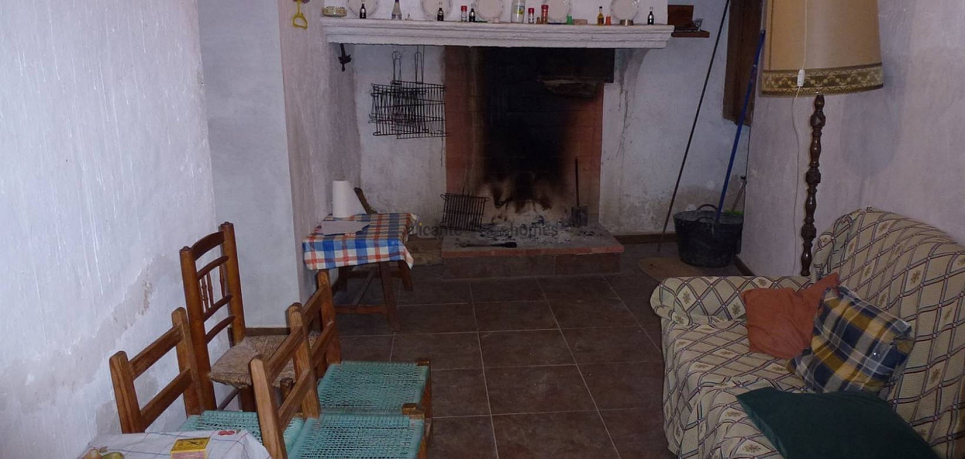 Resale - 3 Bedroom 1 Bathroom Cave House in Abanilla -  - Murcia