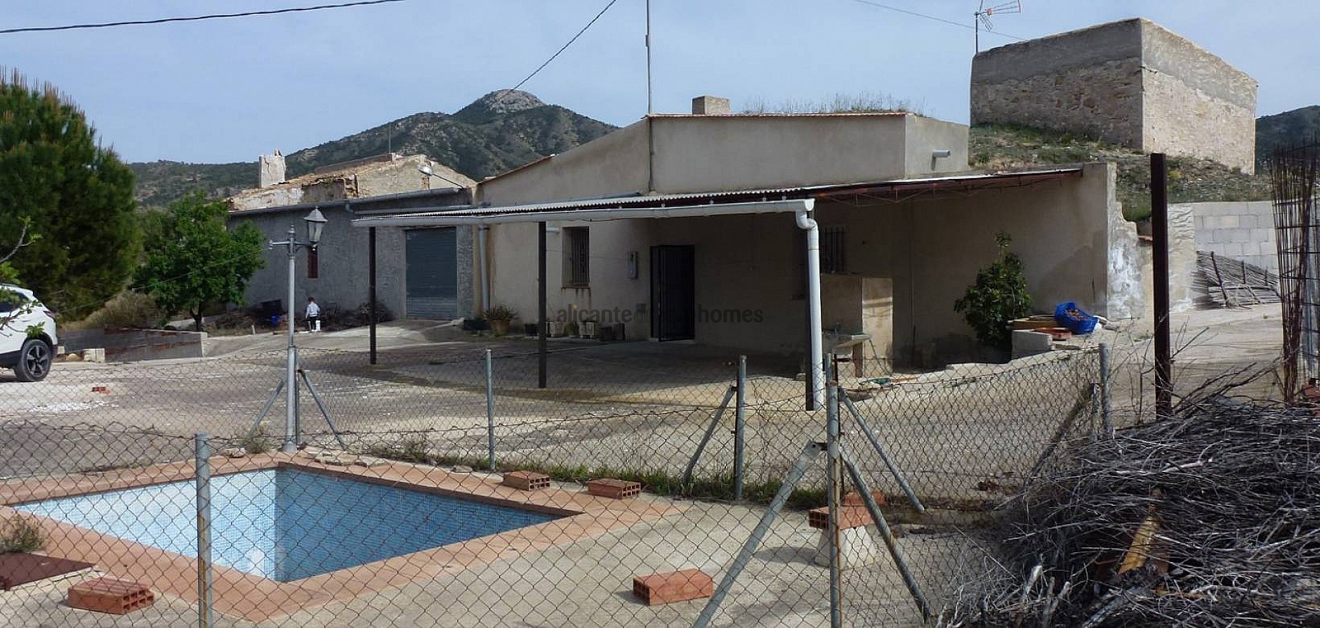 Resale - 3 Bedroom 1 Bathroom Cave House in Abanilla -  - Murcia