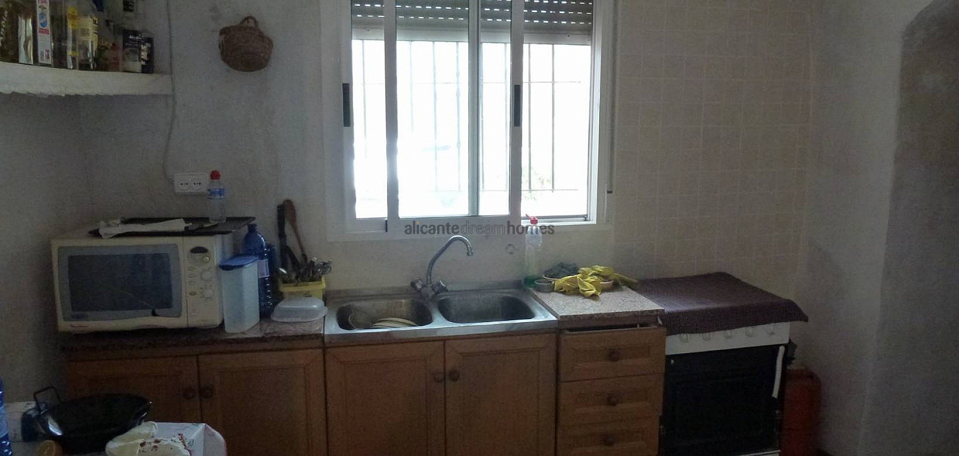 Resale - 3 Bedroom 1 Bathroom Cave House in Abanilla -  - Murcia