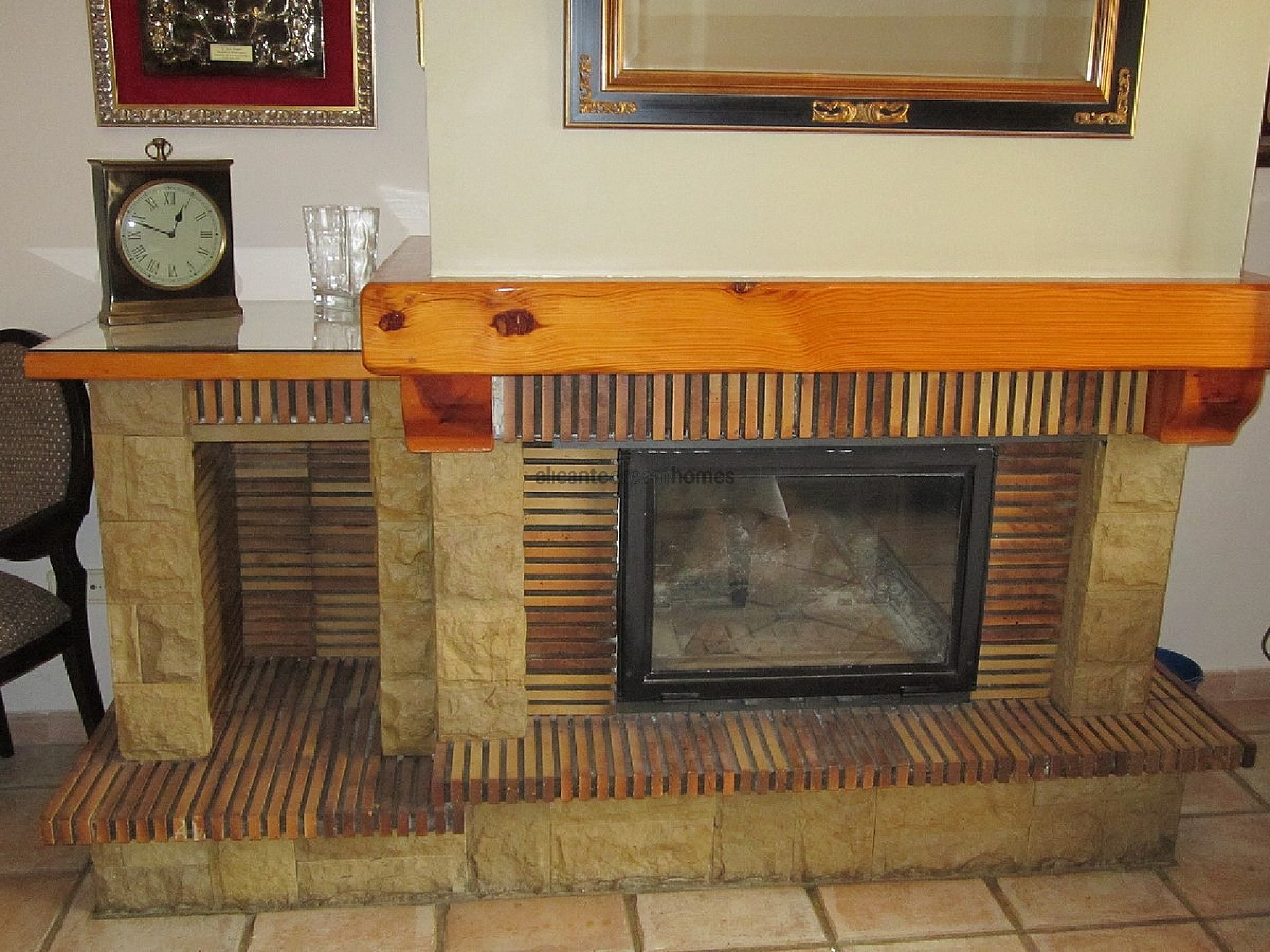 Resale - 6 Bedroom 4 Bathroom Villa in Yecla -  - Murcia
