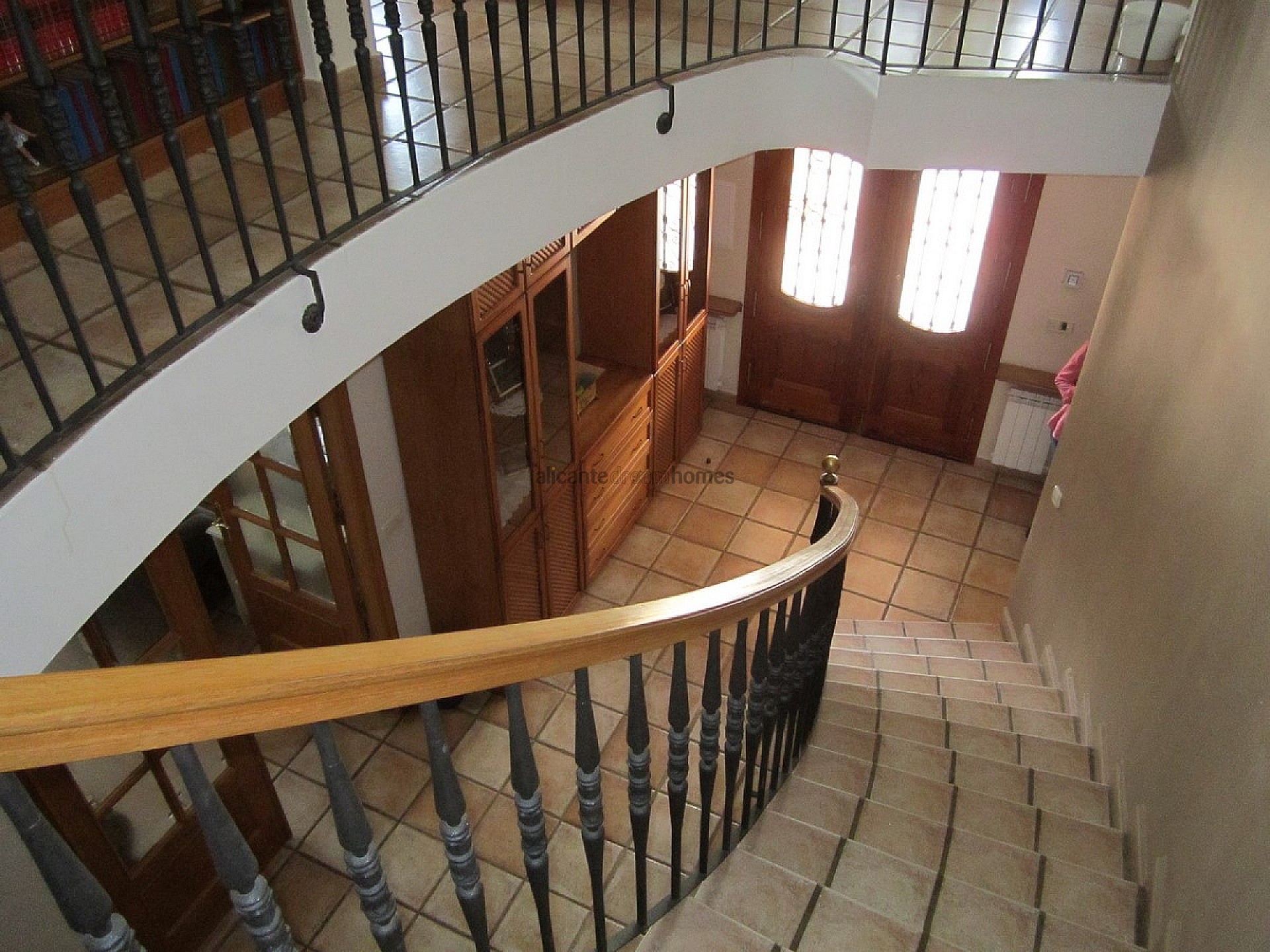 Resale - 6 Bedroom 4 Bathroom Villa in Yecla -  - Murcia