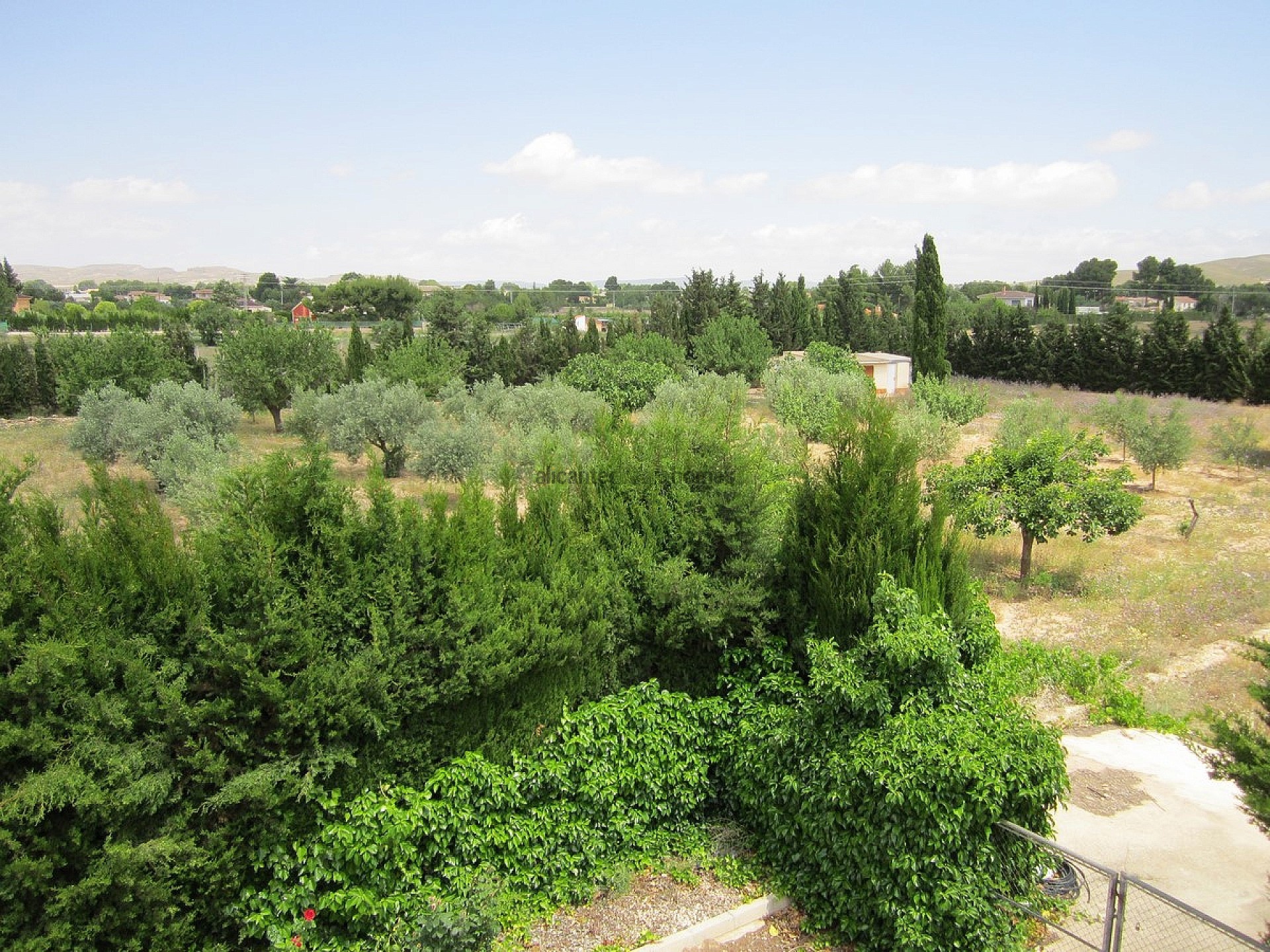 Resale - 6 Bedroom 4 Bathroom Villa in Yecla -  - Murcia