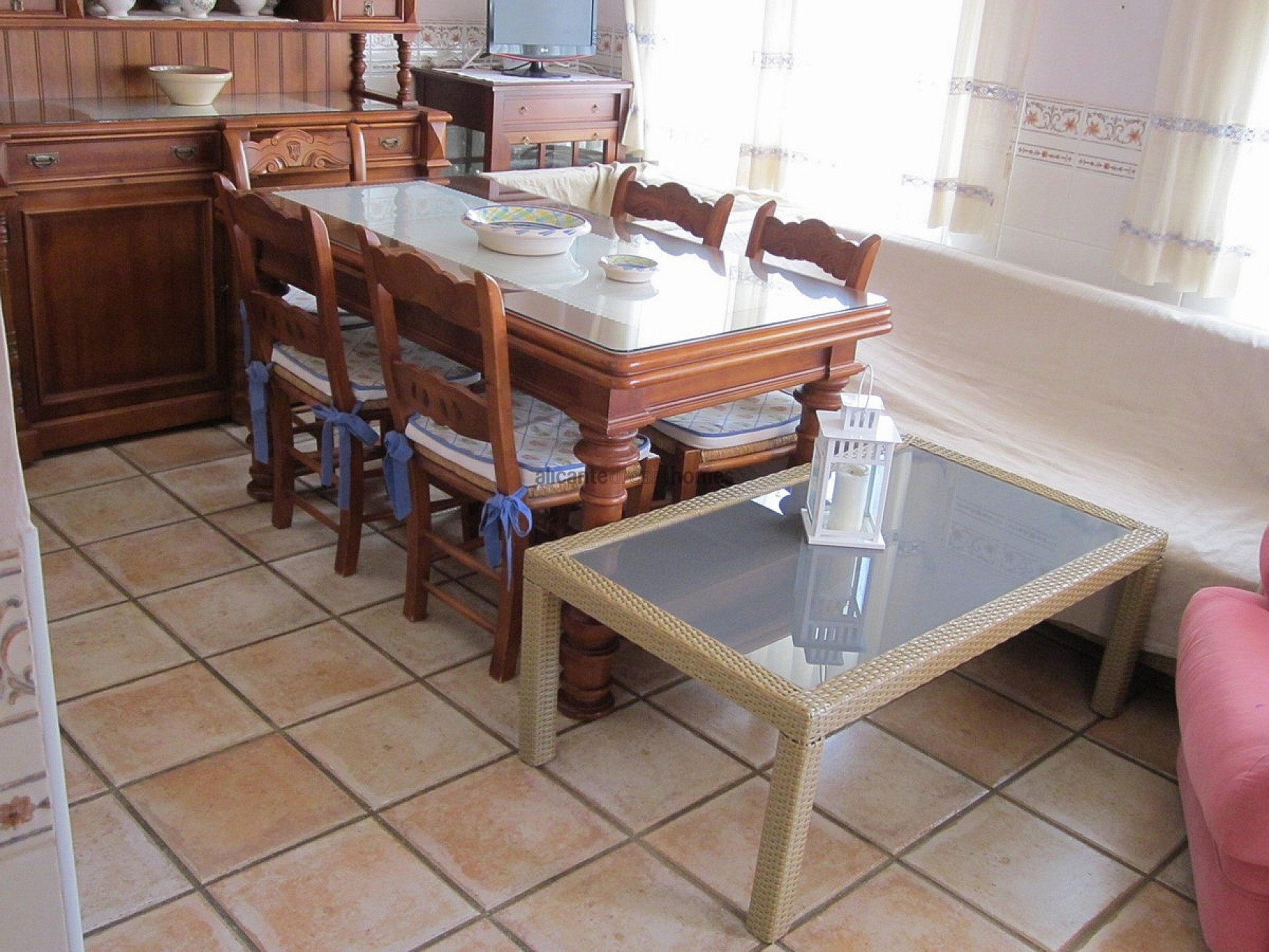 Resale - 6 Bedroom 4 Bathroom Villa in Yecla -  - Murcia