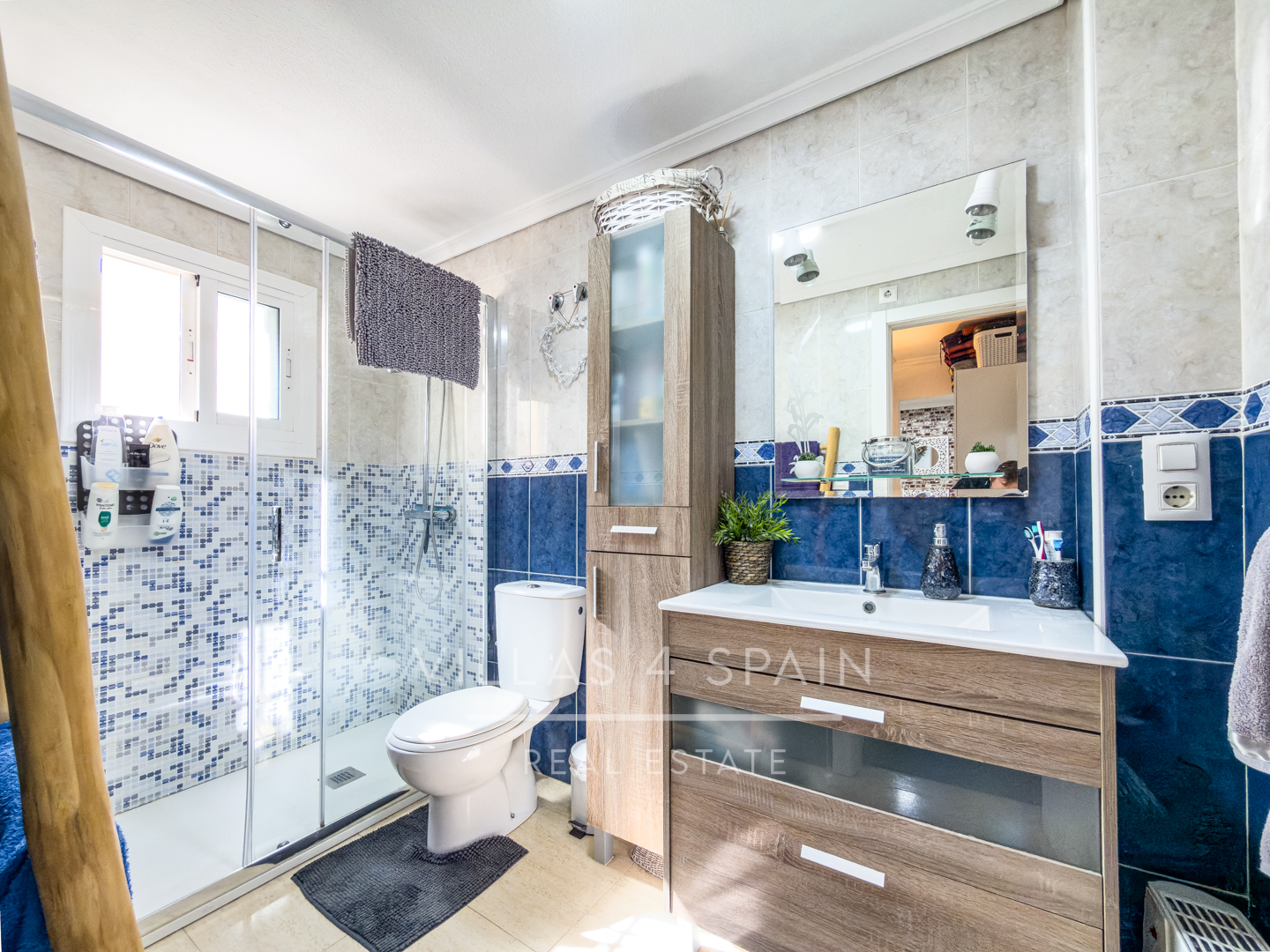 Resale - 2 Bedroom Bungalow with a Large Garden and Community Pool in Gran Alacant  - Av. D'Escandinàvia - Alicante