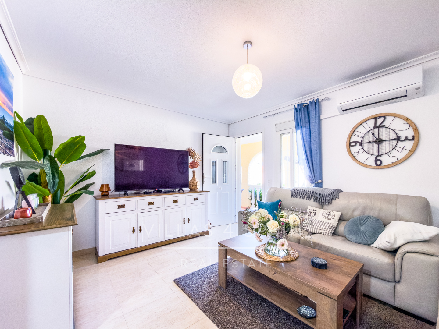 Resale - 2 Bedroom Bungalow with a Large Garden and Community Pool in Gran Alacant  - Av. D'Escandinàvia - Alicante