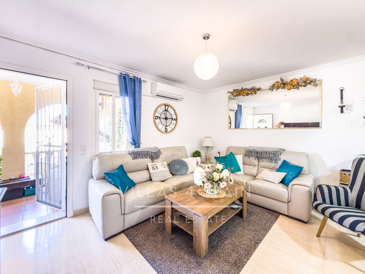 Resale - 2 Bedroom Bungalow with a Large Garden and Community Pool in Gran Alacant  - Av. D'Escandinàvia - Alicante