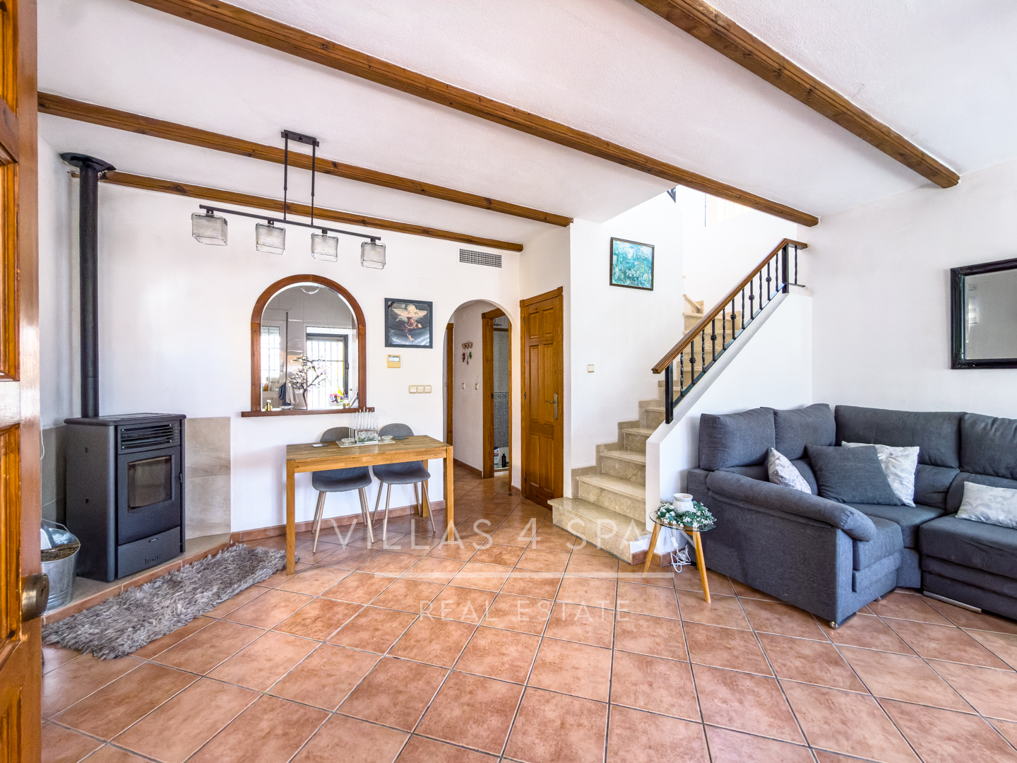 Resale - 3 Bed 2 Bath Villa With Private Pool and parking in Lo Crispin, Algorfa - av. de la estacion - Alicante