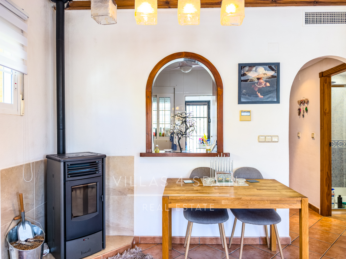 Resale - 3 Bed 2 Bath Villa With Private Pool and parking in Lo Crispin, Algorfa - av. de la estacion - Alicante