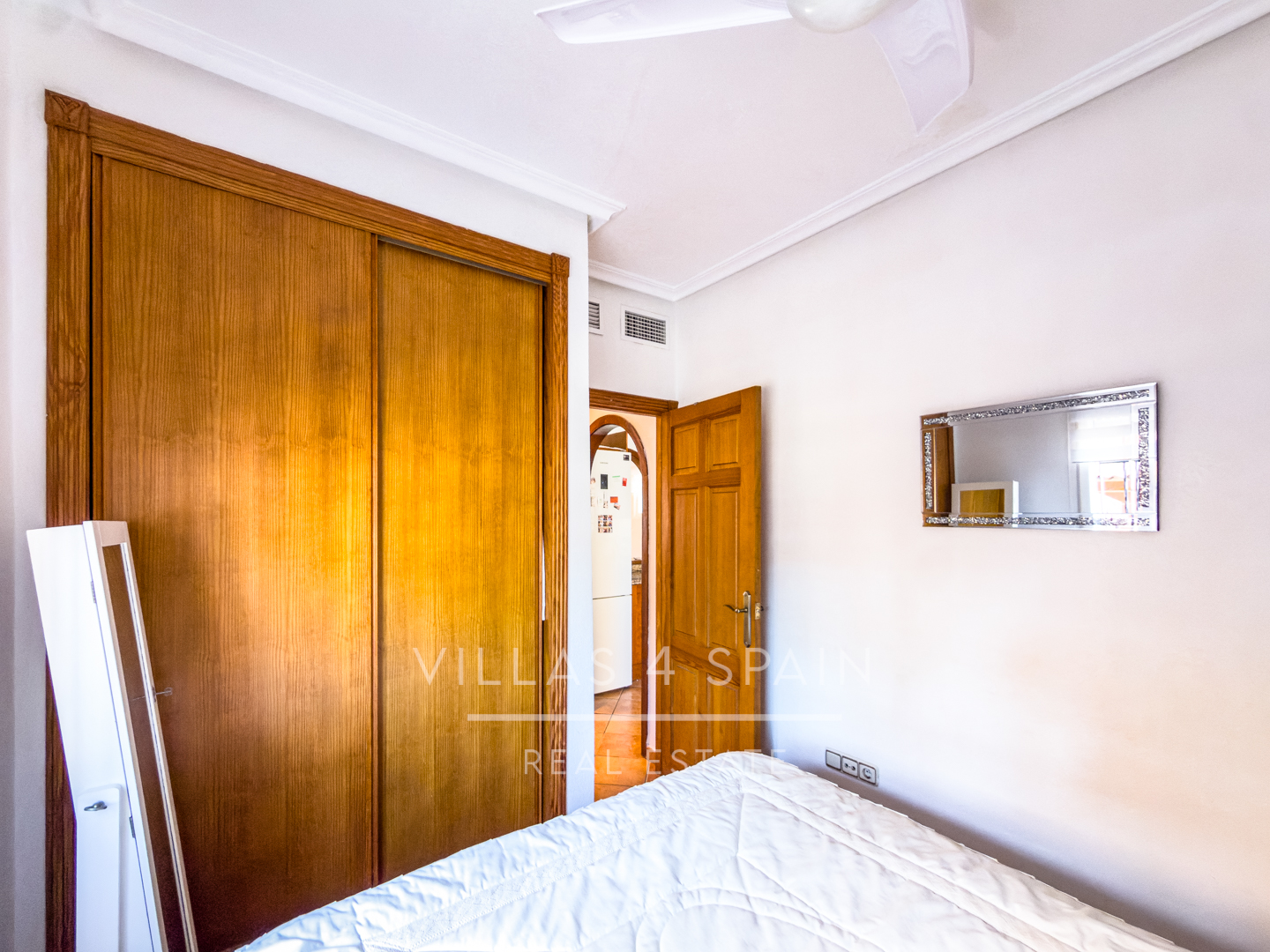 Resale - 3 Bed 2 Bath Villa With Private Pool and parking in Lo Crispin, Algorfa - av. de la estacion - Alicante