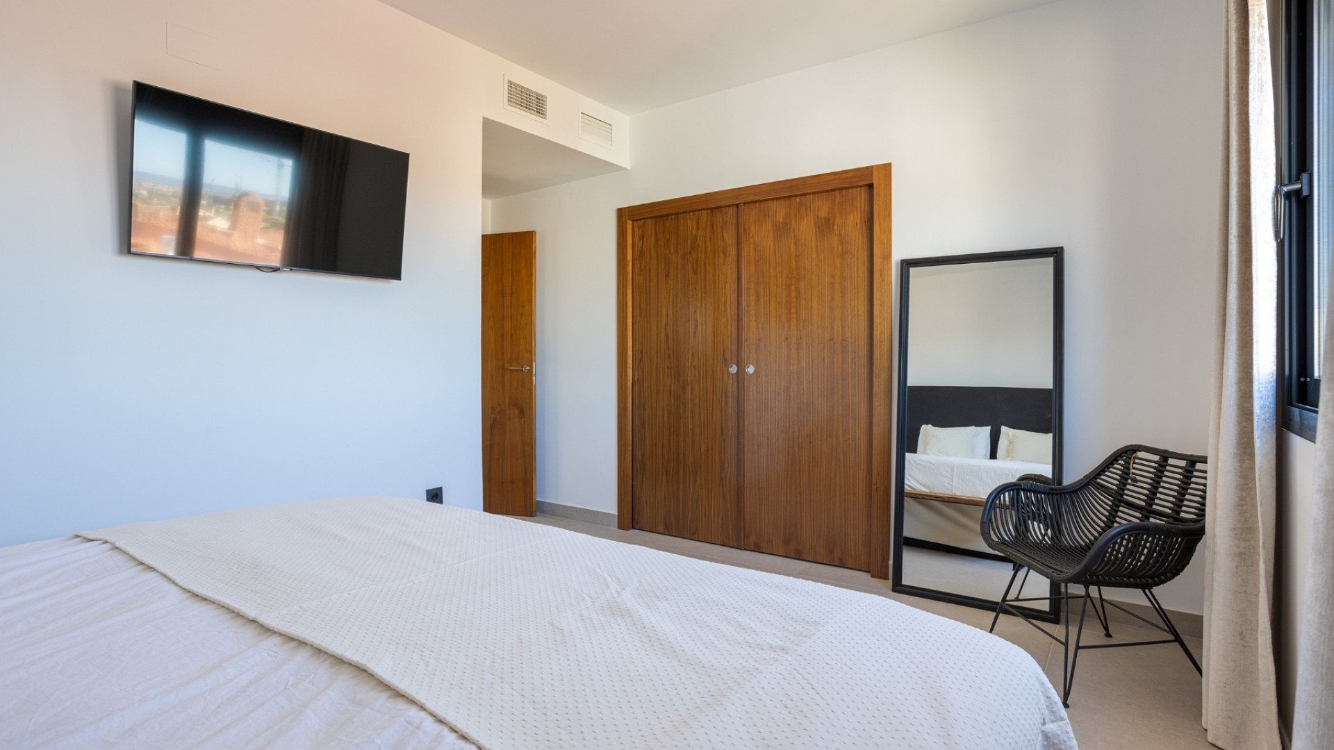 Resale - 4 Bedroom 3 Bathroom Villa in Ciudad Quesada -  - Alicante