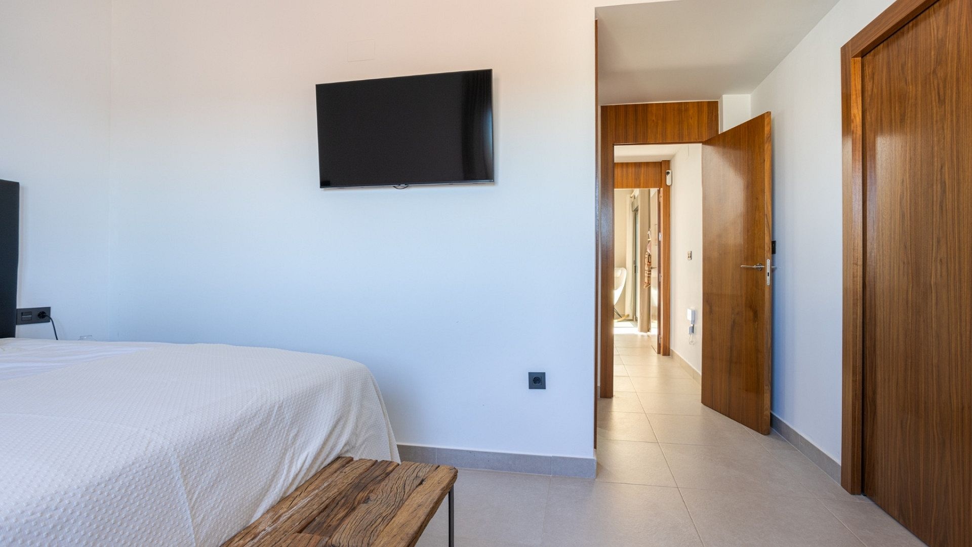 Resale - 4 Bedroom 3 Bathroom Villa in Ciudad Quesada -  - Alicante
