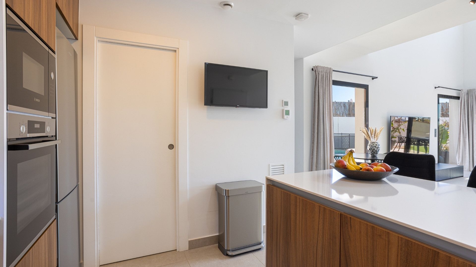 Resale - 4 Bedroom 3 Bathroom Villa in Ciudad Quesada -  - Alicante