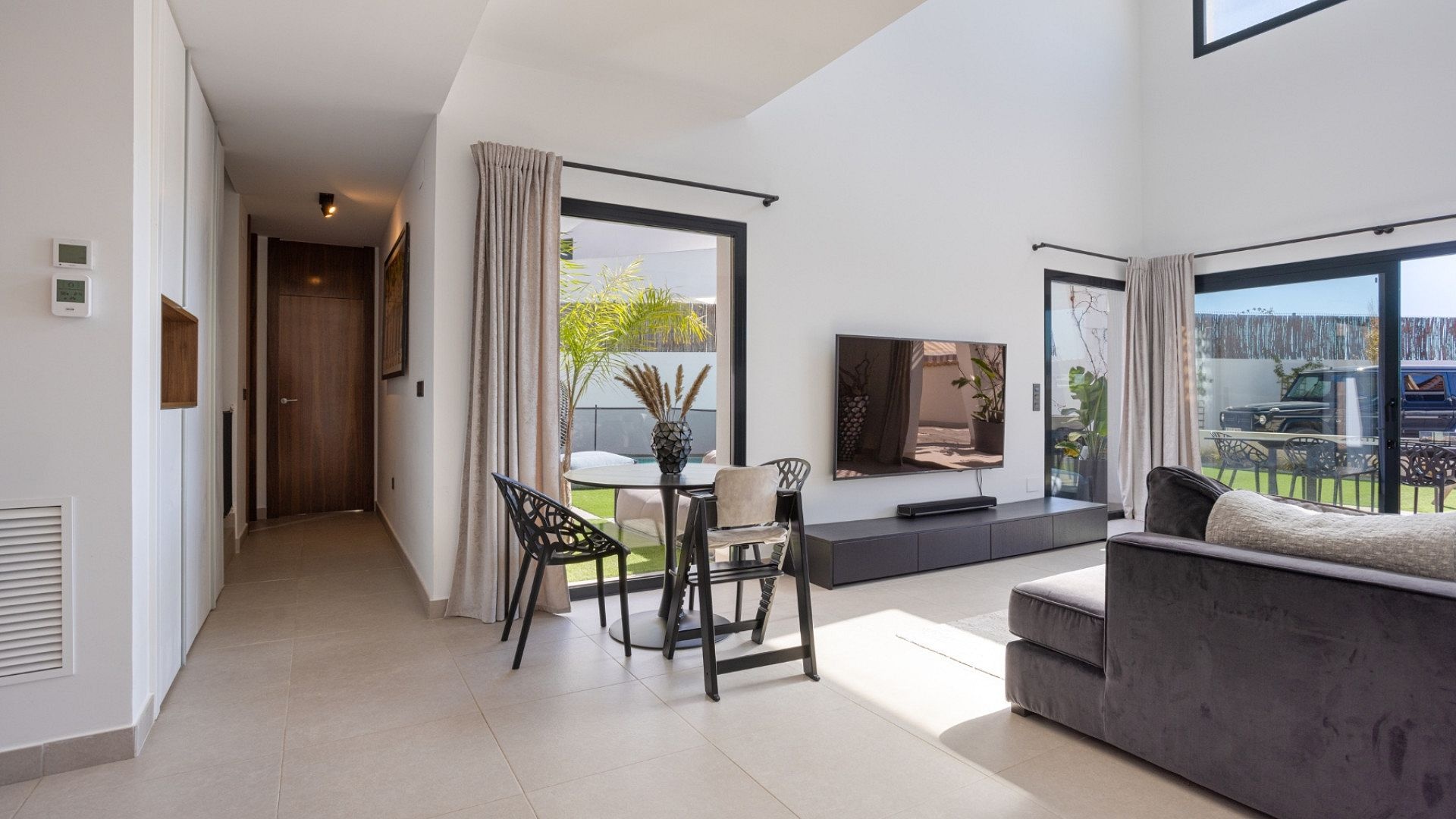 Resale - 4 Bedroom 3 Bathroom Villa in Ciudad Quesada -  - Alicante