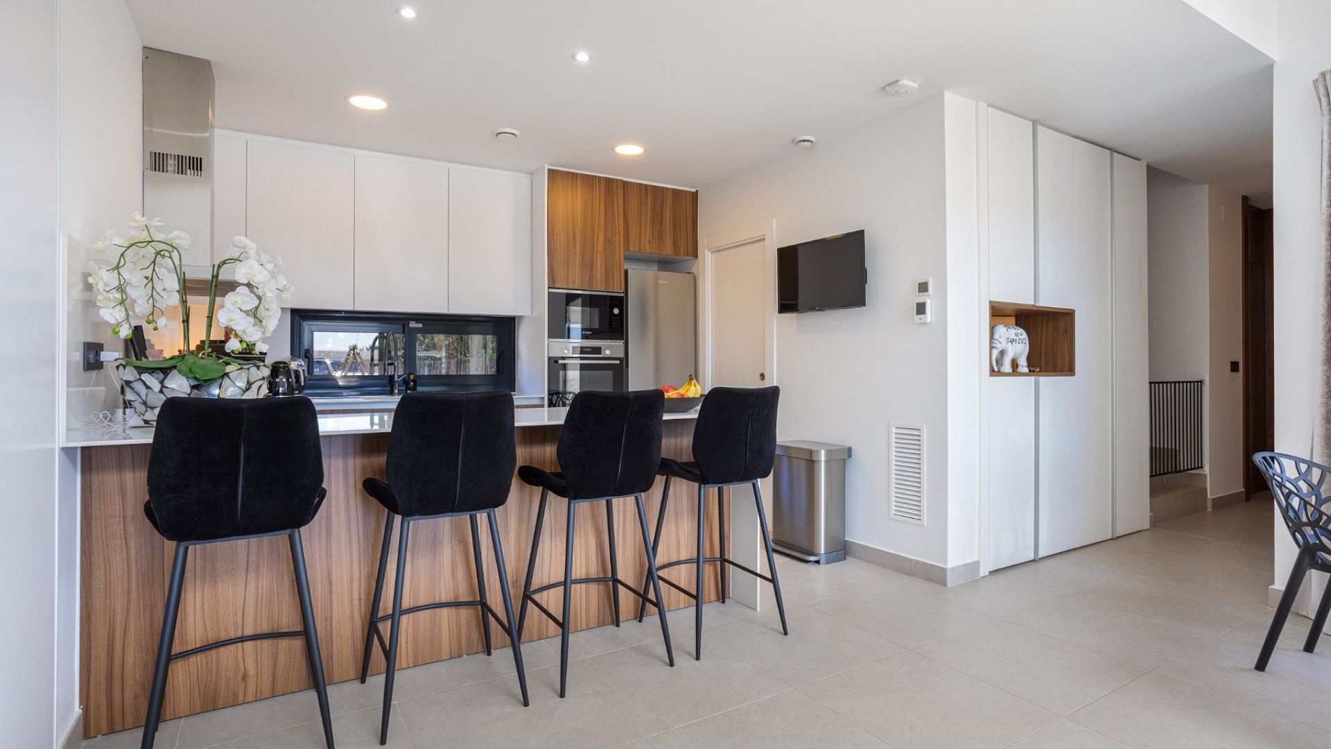 Resale - 4 Bedroom 3 Bathroom Villa in Ciudad Quesada -  - Alicante