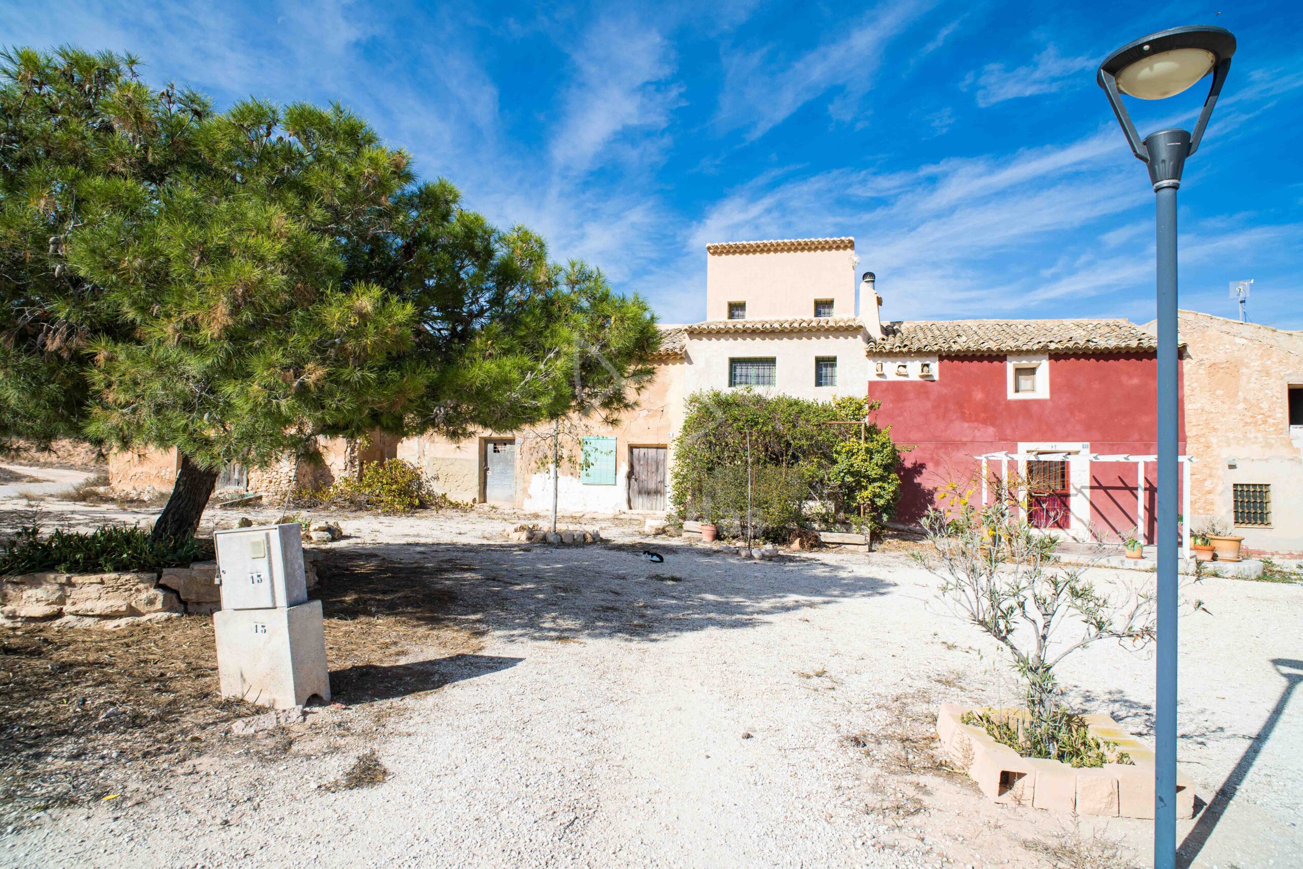 Resale - 3 Bedroom 2 Bathroom Townhouse in Pinoso - , Pinoso, Alicante, Spain - Alicante