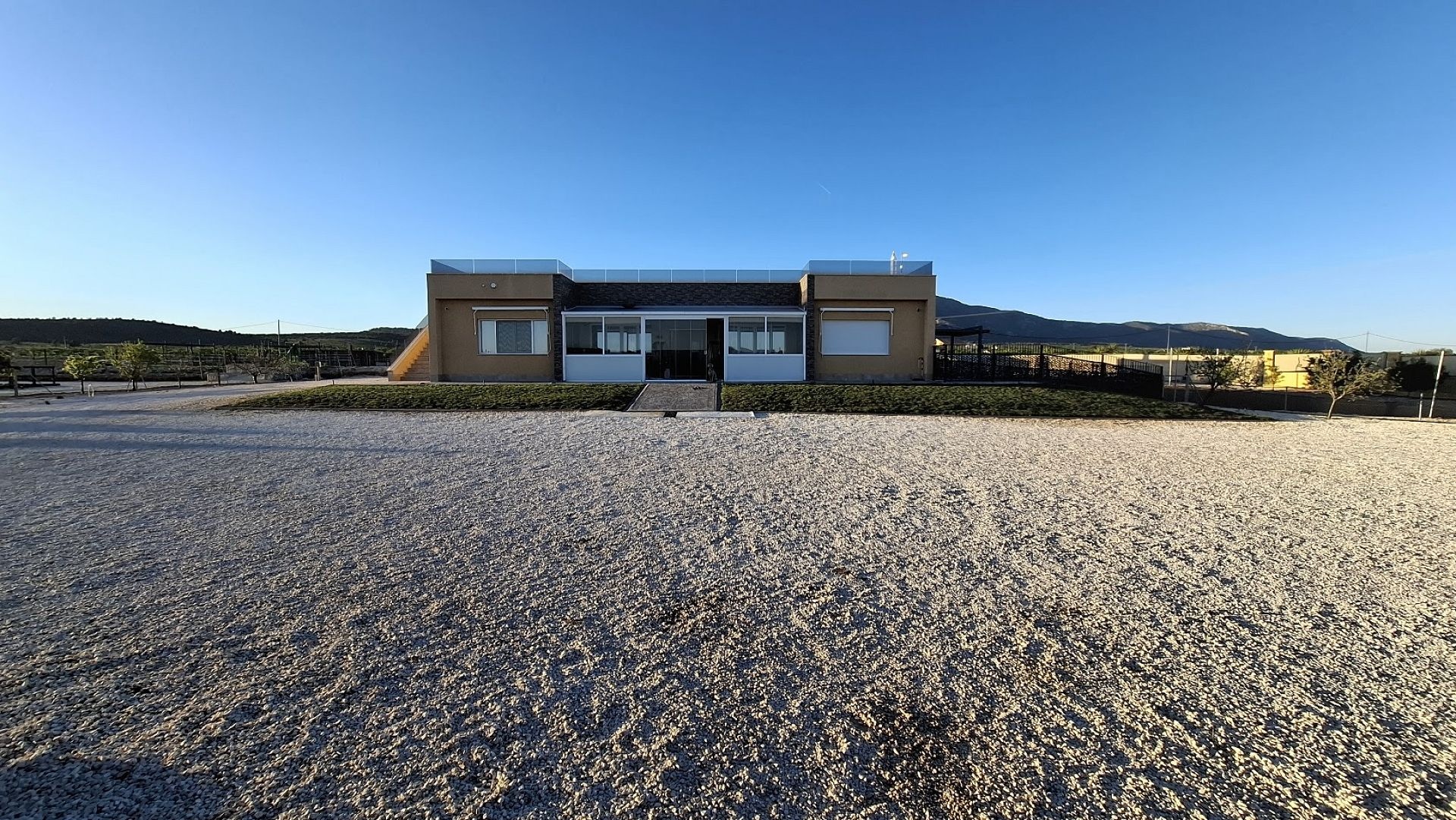 Resale - 3 Bedroom 3 Bathroom Estate in Pinoso - , Pinoso, Alicante, Spain - Alicante