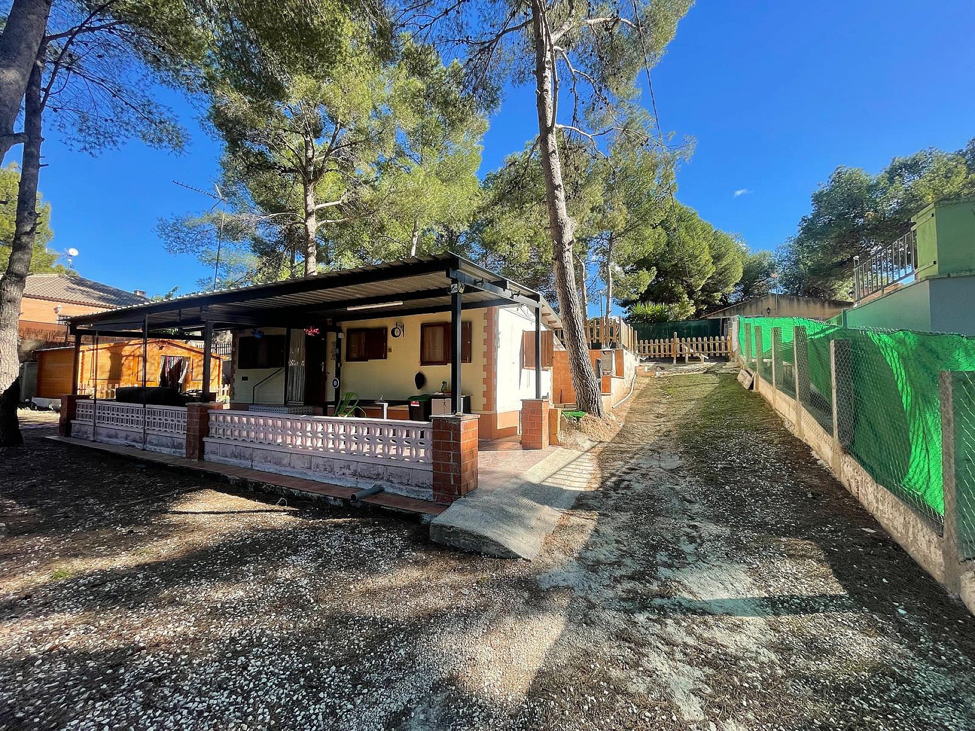 Resale - 2 Bedroom 1 Bathroom Country house in Tibi -  - Alicante