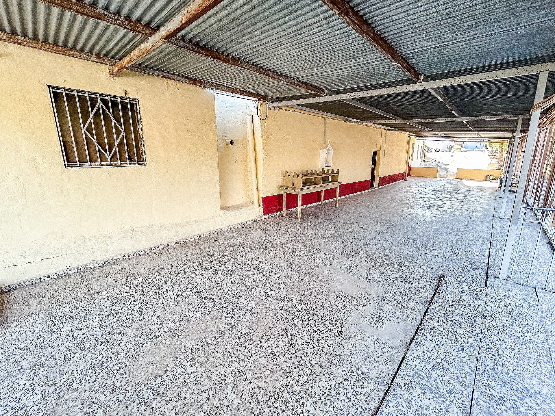 Resale - 4 Bedroom 1 Bathroom Country house in Crevillente -  - Alicante