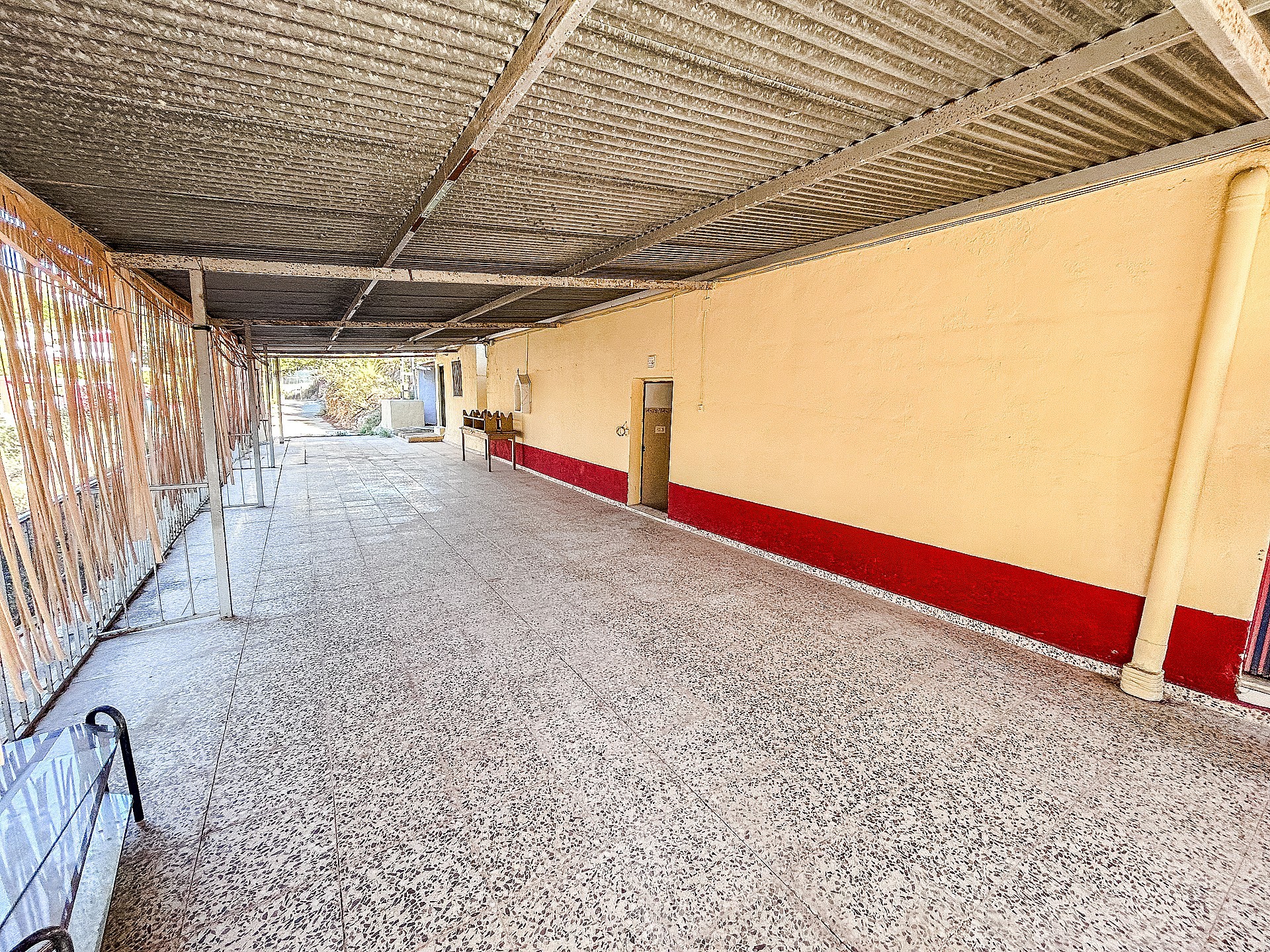 Resale - 4 Bedroom 1 Bathroom Country house in Crevillente -  - Alicante