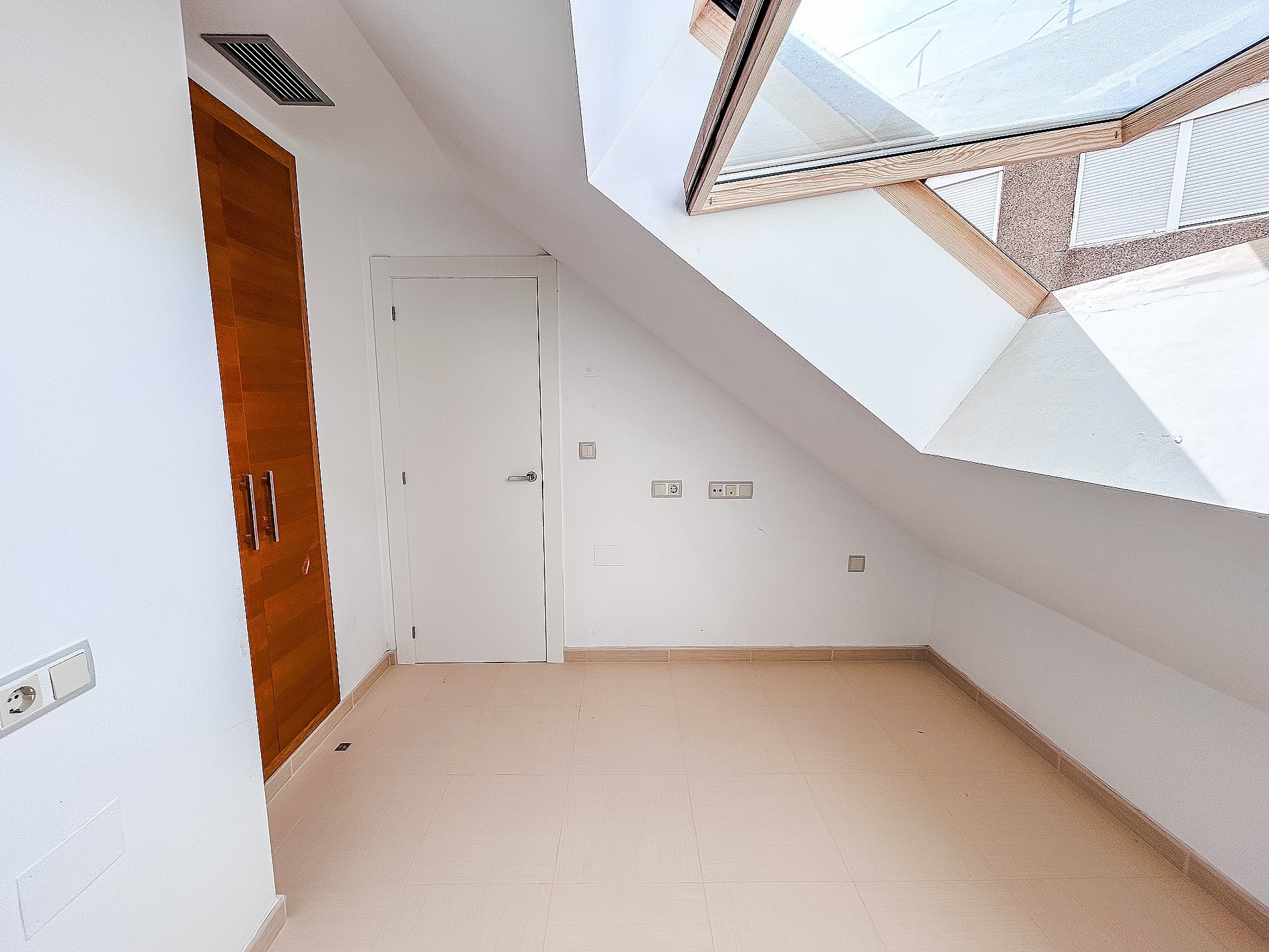 Sold - 2 Bedroom 1 Bathroom Apartment in Crevillente -  - Alicante