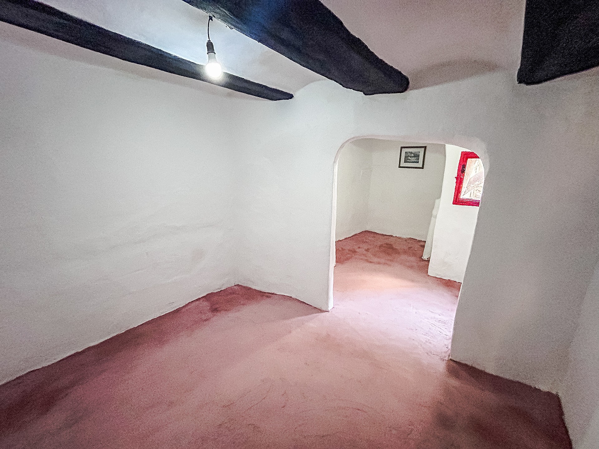Resale - 4 Bedroom 2 Bathroom Townhouse in Onil -  - Alicante