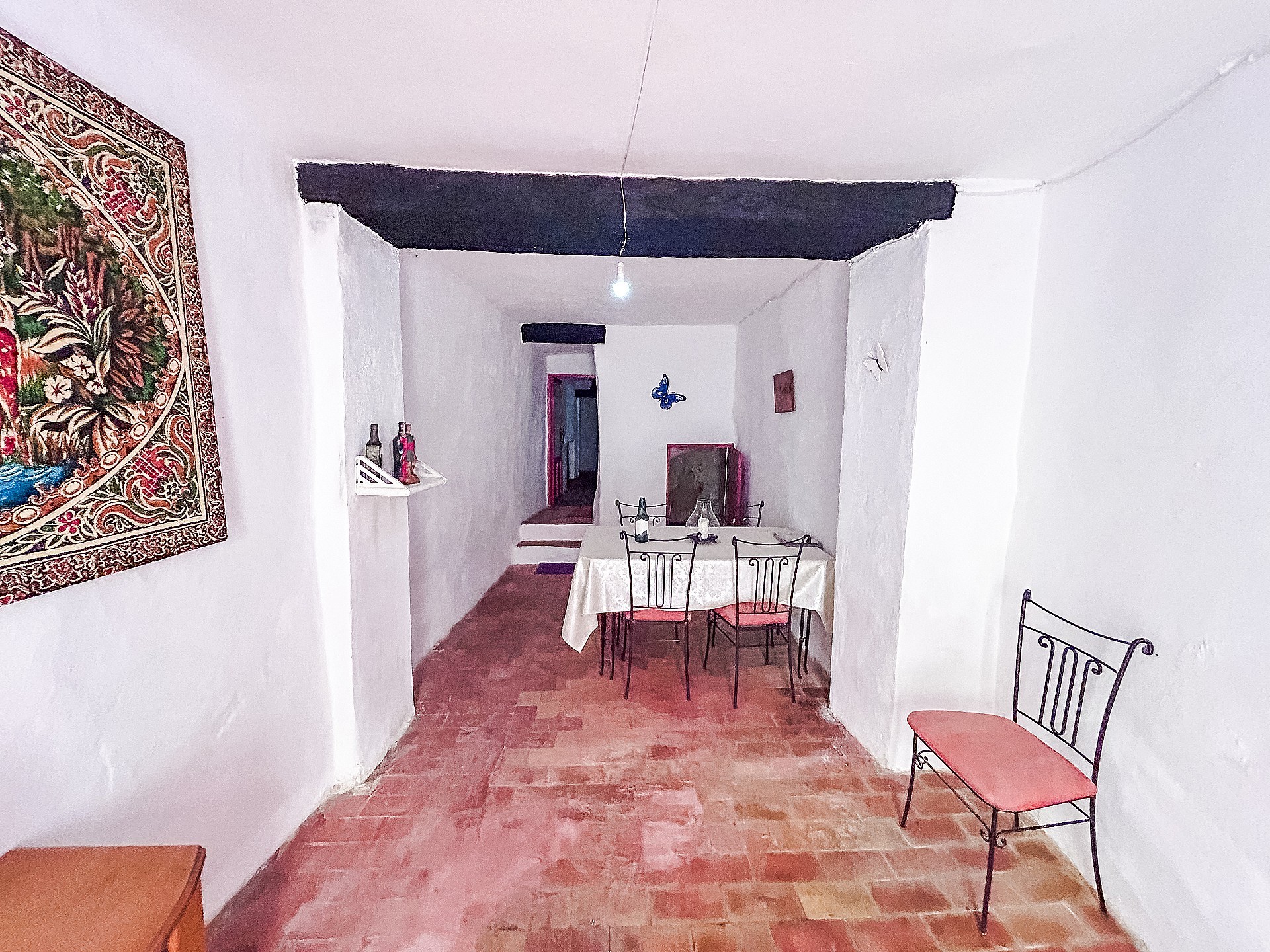 Resale - 4 Bedroom 2 Bathroom Townhouse in Onil -  - Alicante